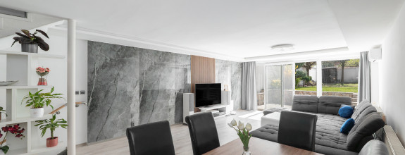 Moderný a atypický rodinný dom s garážou | Železníky