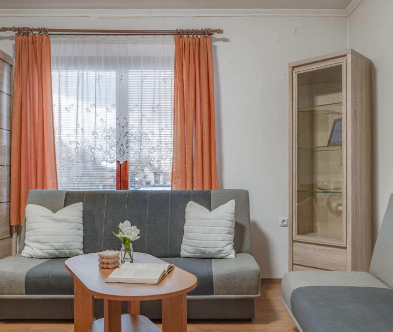 Príjemný 2 izbový zariadený rodinný dom | Komjáty Maďarsko