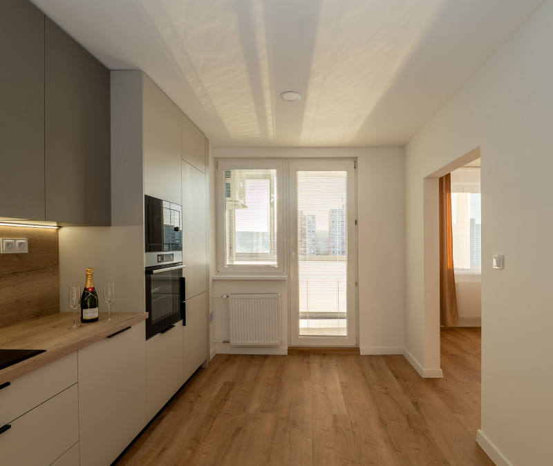 4-izbový klimatizovaný byt po rekonštrukcii s loggiou | KVP