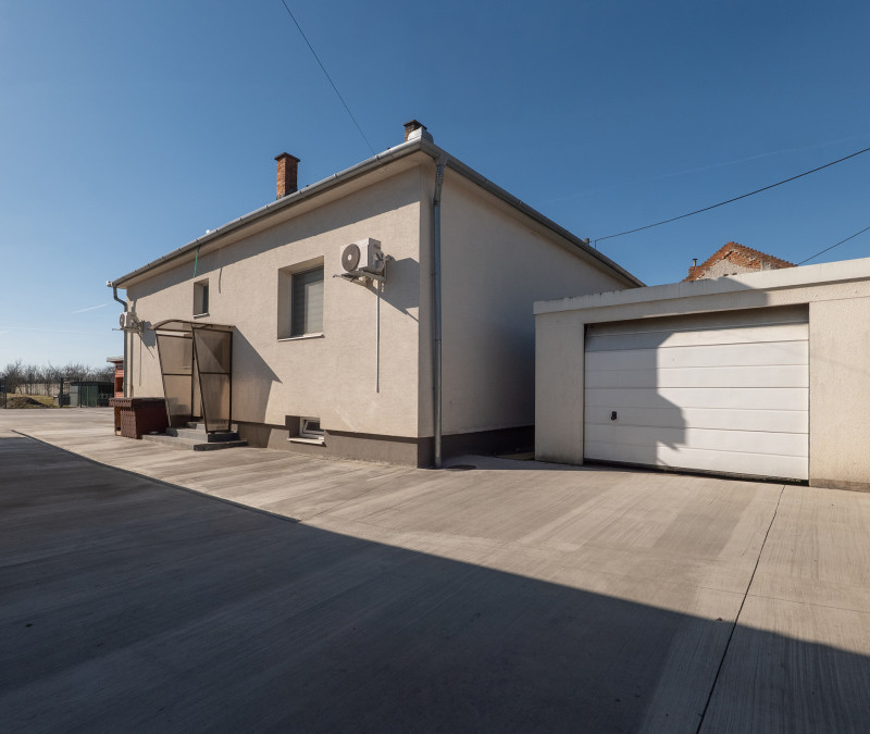 Rodinný dom + potraviny | INVESTIČNÁ PRÍLEŽITOSŤ | Sečovce