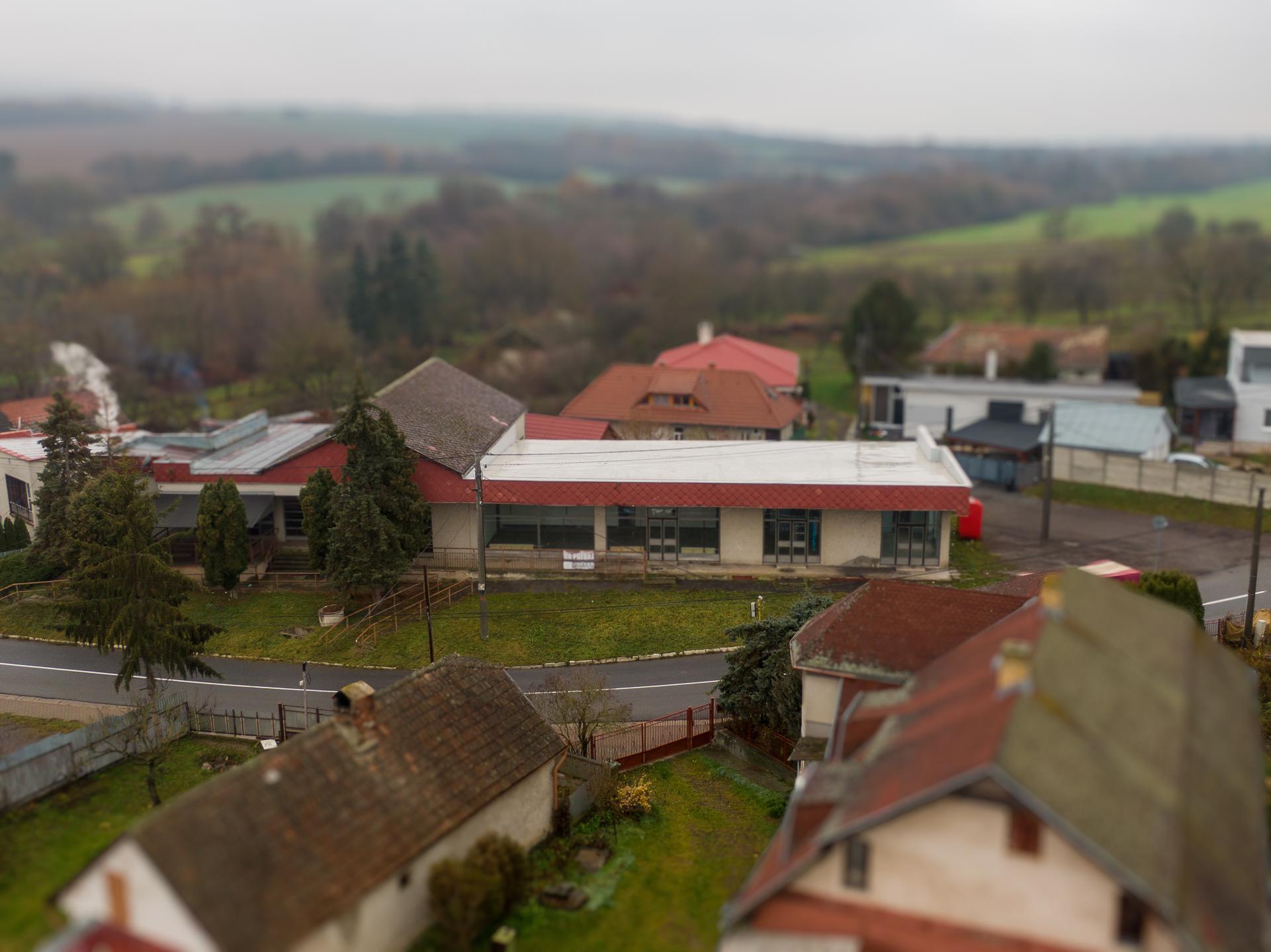 Polyfunkčná budova v obci Slivník | 30 km od Košíc a Volva