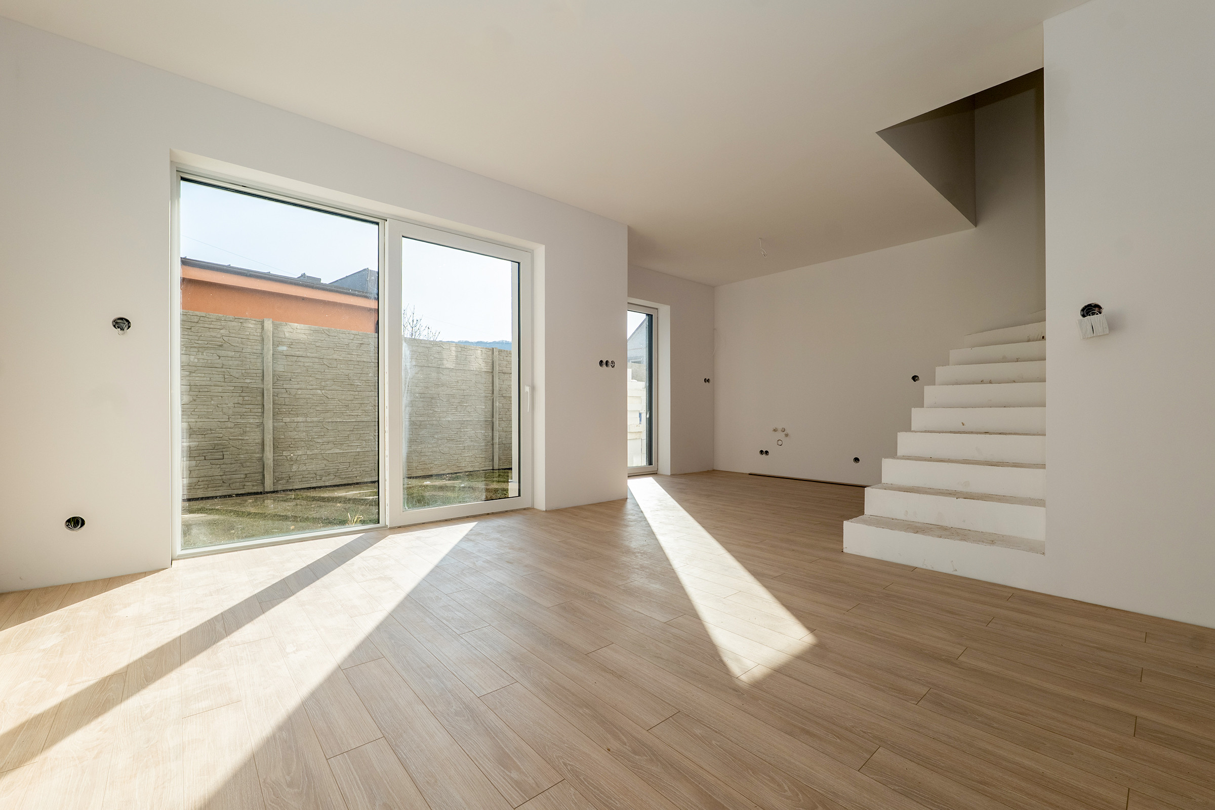 Moderné bývanie s vnútroparkom | 4-izbový dom | Haniska