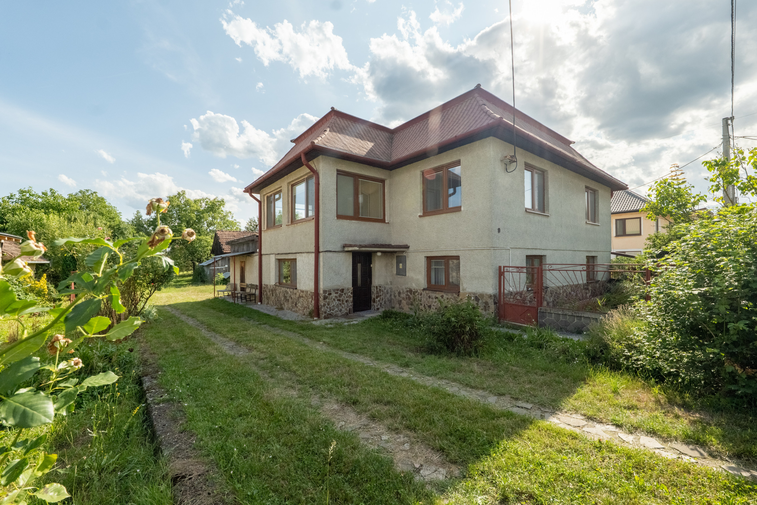 Rodinný dom s veľkým pozemkom | 871 m² | Nižná Kamenica