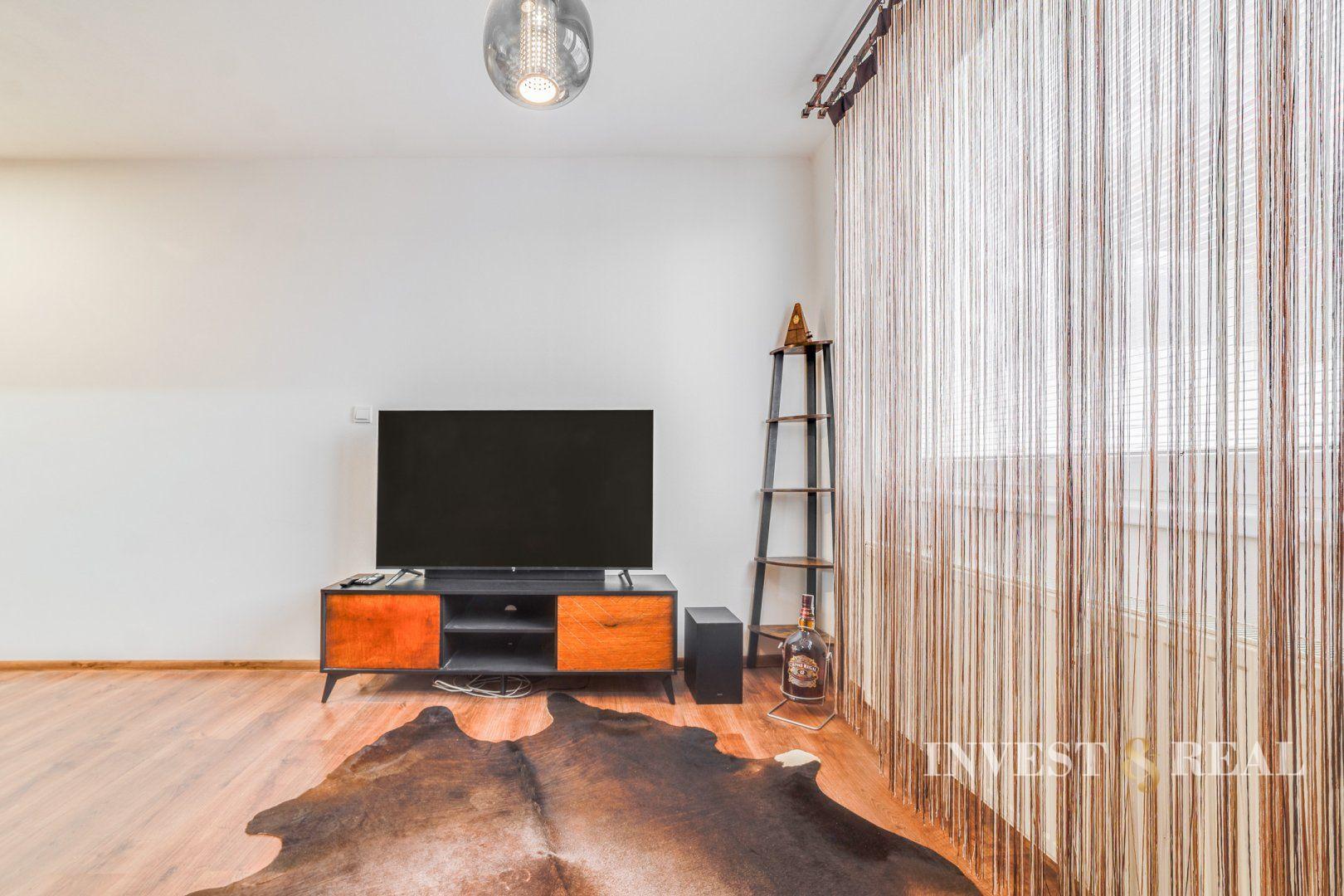 REZERVOVANÉ | Moderná zrekonštruovaná garsónka | Humenné