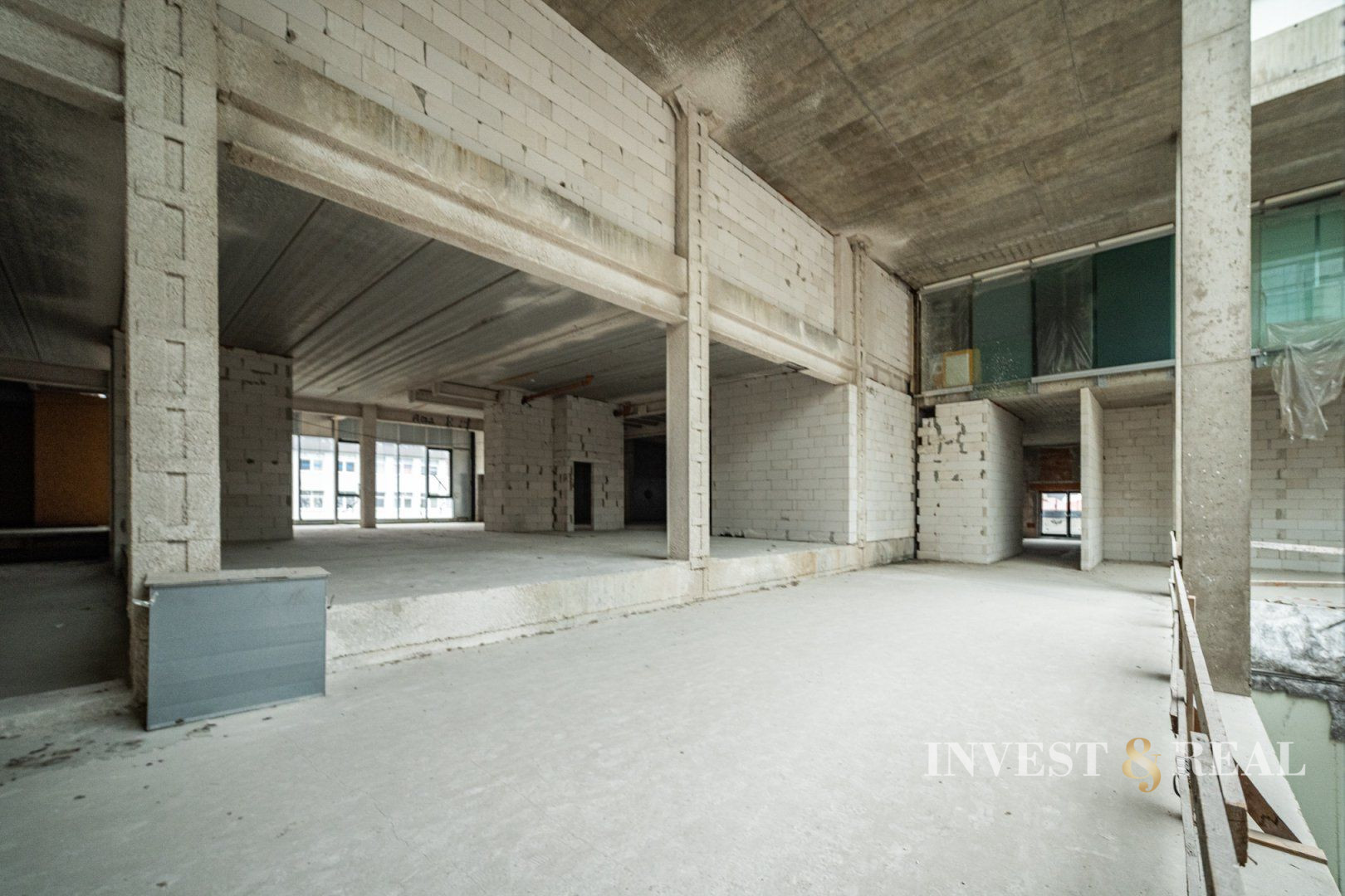 Invest & Real | Polyfunkčná budova | Obchodné priestory | Bytový dom | Bardejov