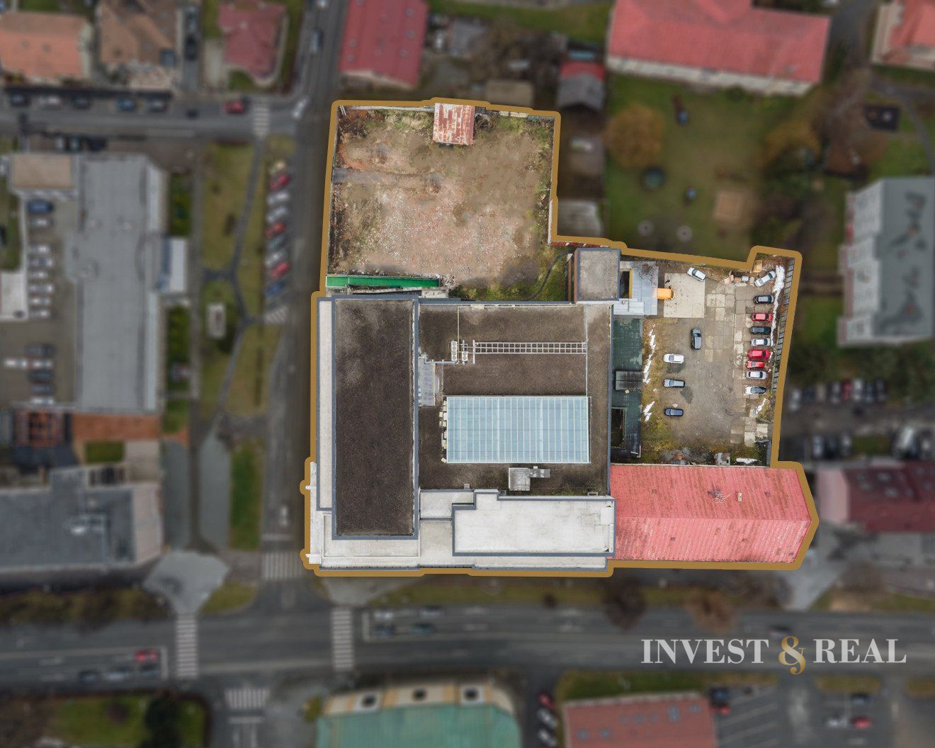 Invest & Real | Polyfunkčná budova | Obchodné priestory | Bytový dom | Bardejov