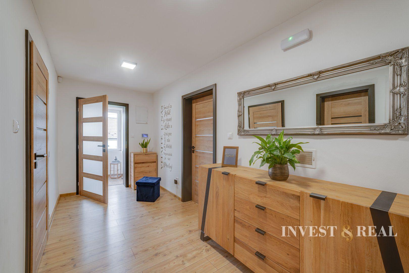 Priestranný rodinný dom | Valaliky