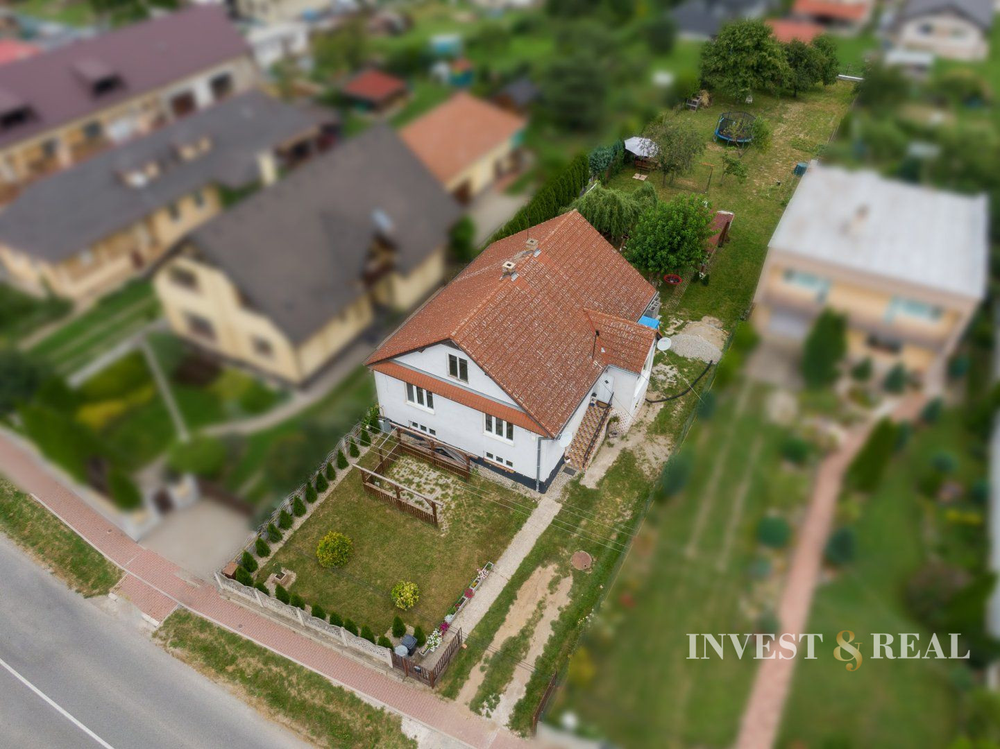 Priestranný rodinný dom | Valaliky