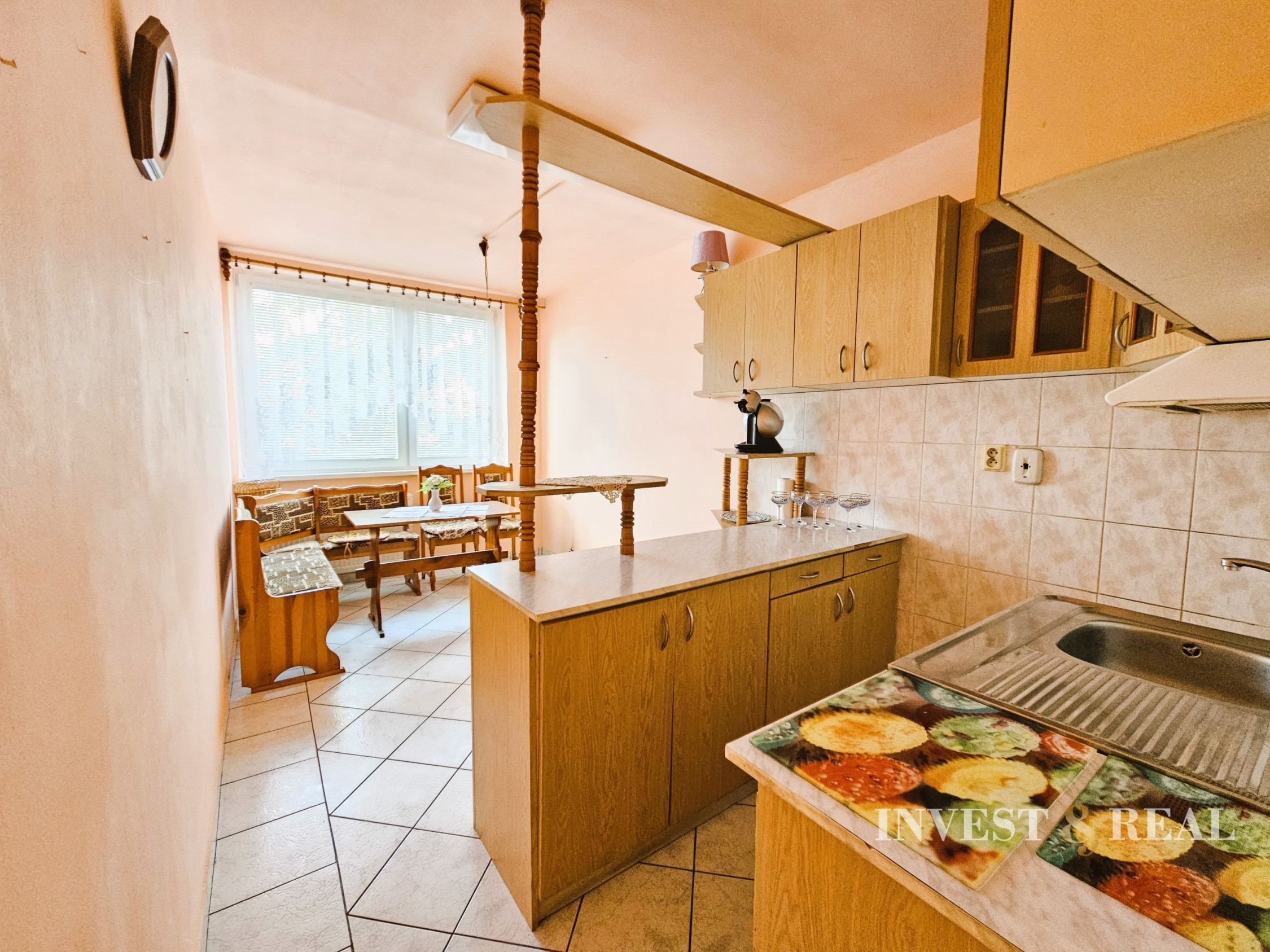 REZERVOVANÝ | Veľký 4 izbový byt s loggiou | Turňa nad Bodvou