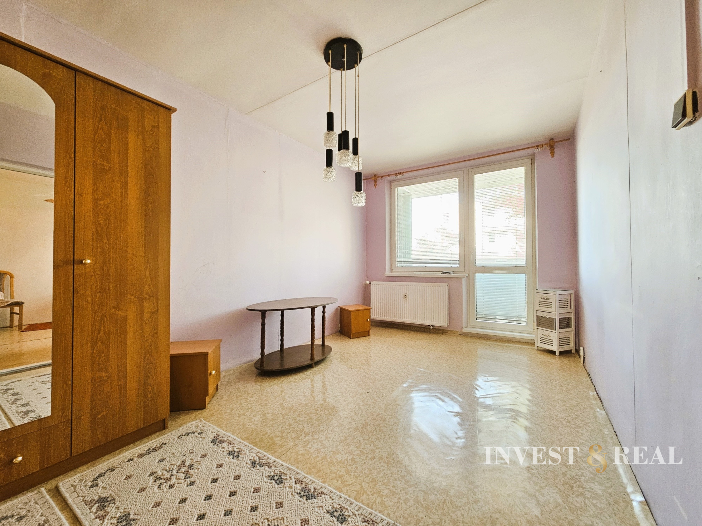 REZERVOVANÝ | Veľký 4 izbový byt s loggiou | Turňa nad Bodvou