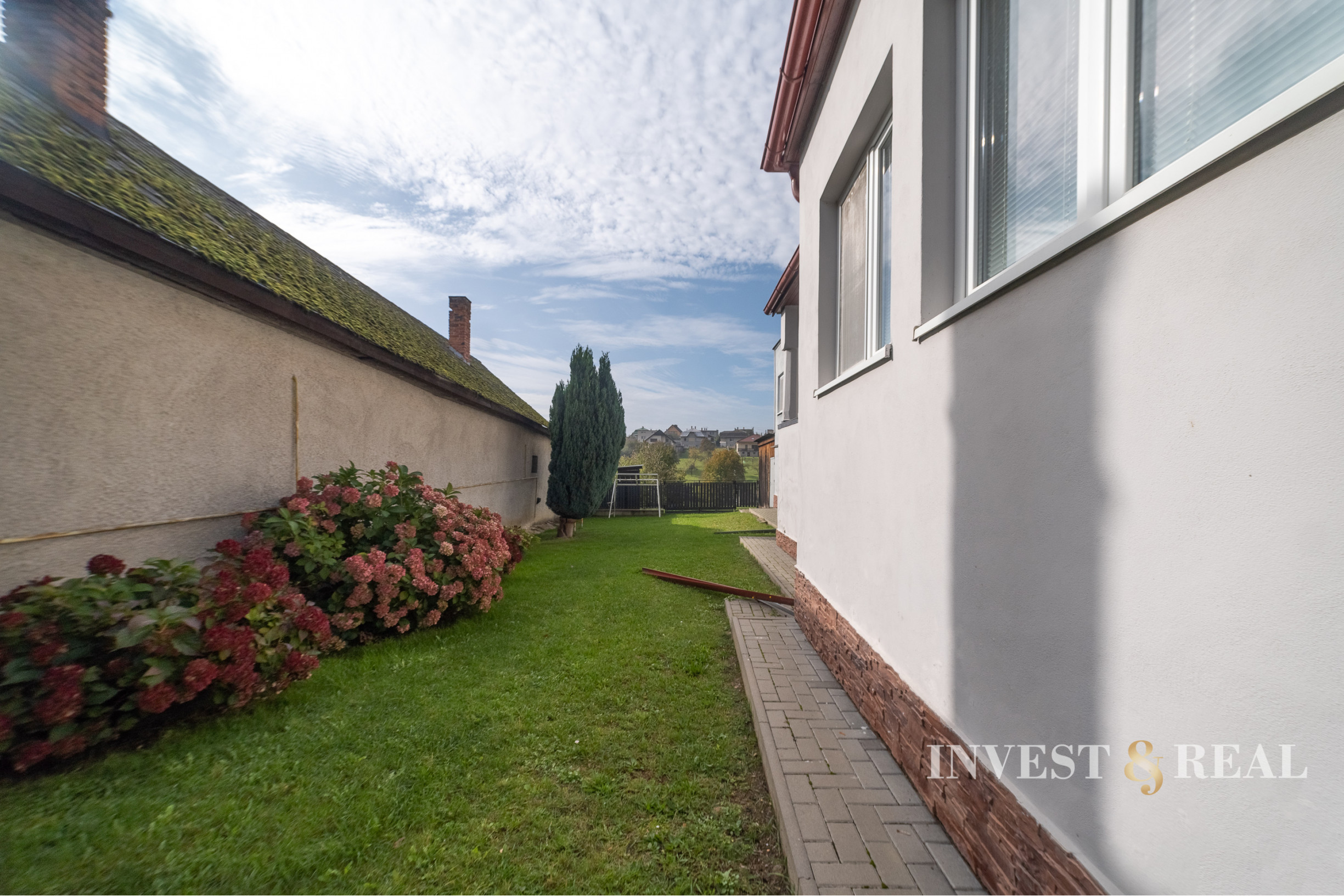 Príjemný dvojgeneračný rodinný dom | 1794 m² | Šemša