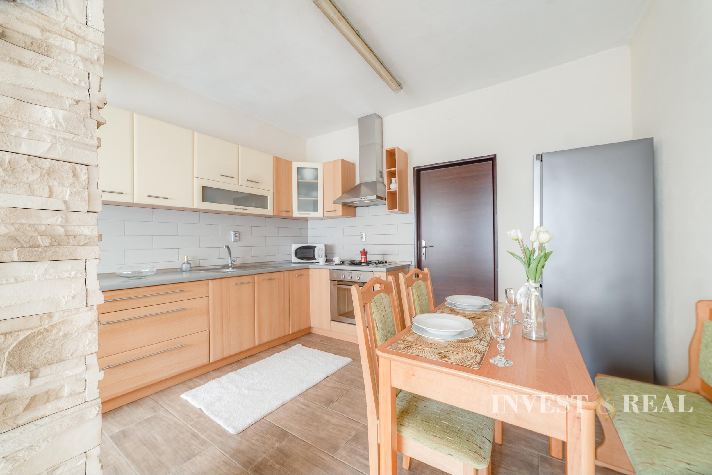 Príjemný dvojgeneračný rodinný dom | 1794 m² | Šemša