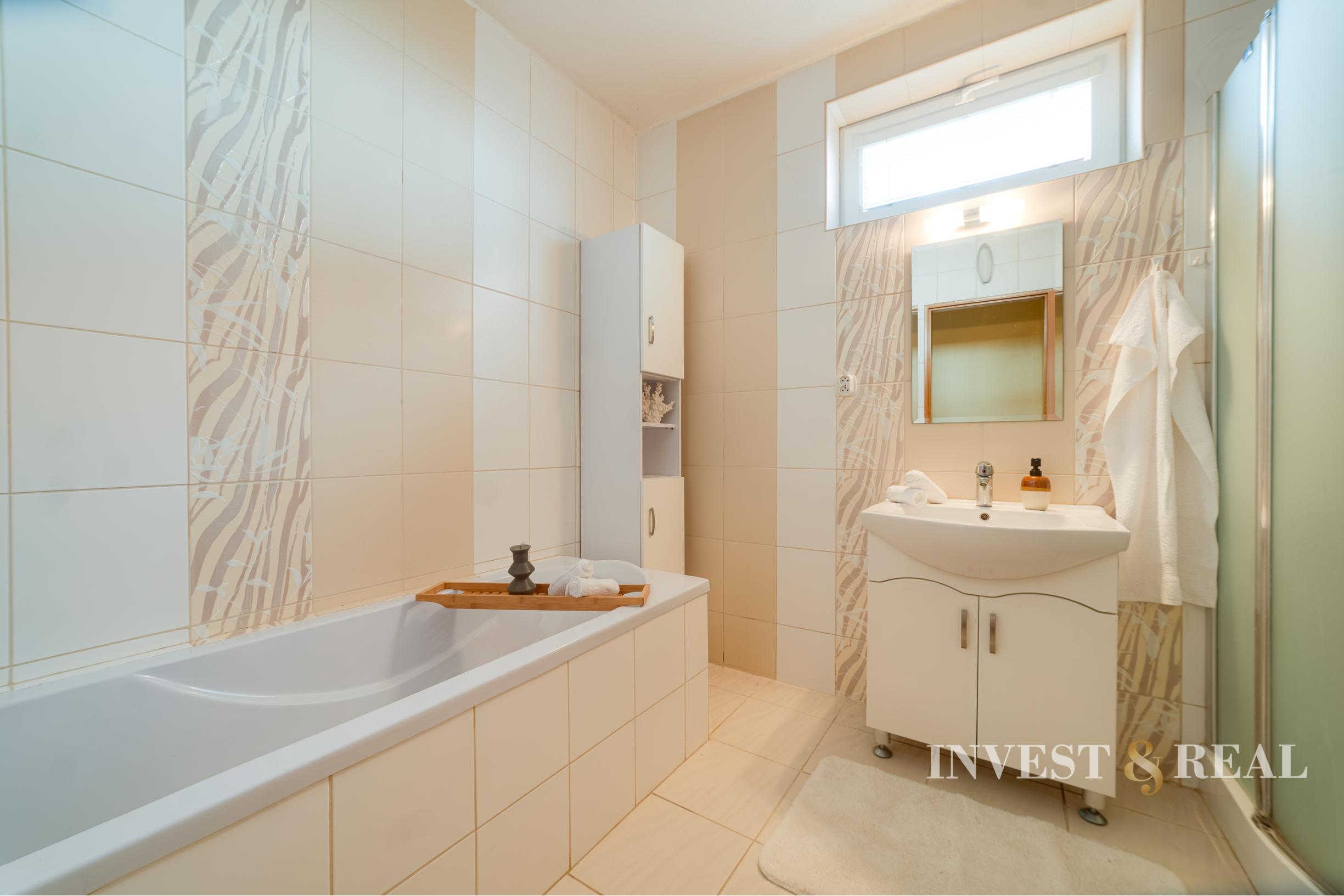 Príjemný dvojgeneračný rodinný dom | 1794 m² | Šemša