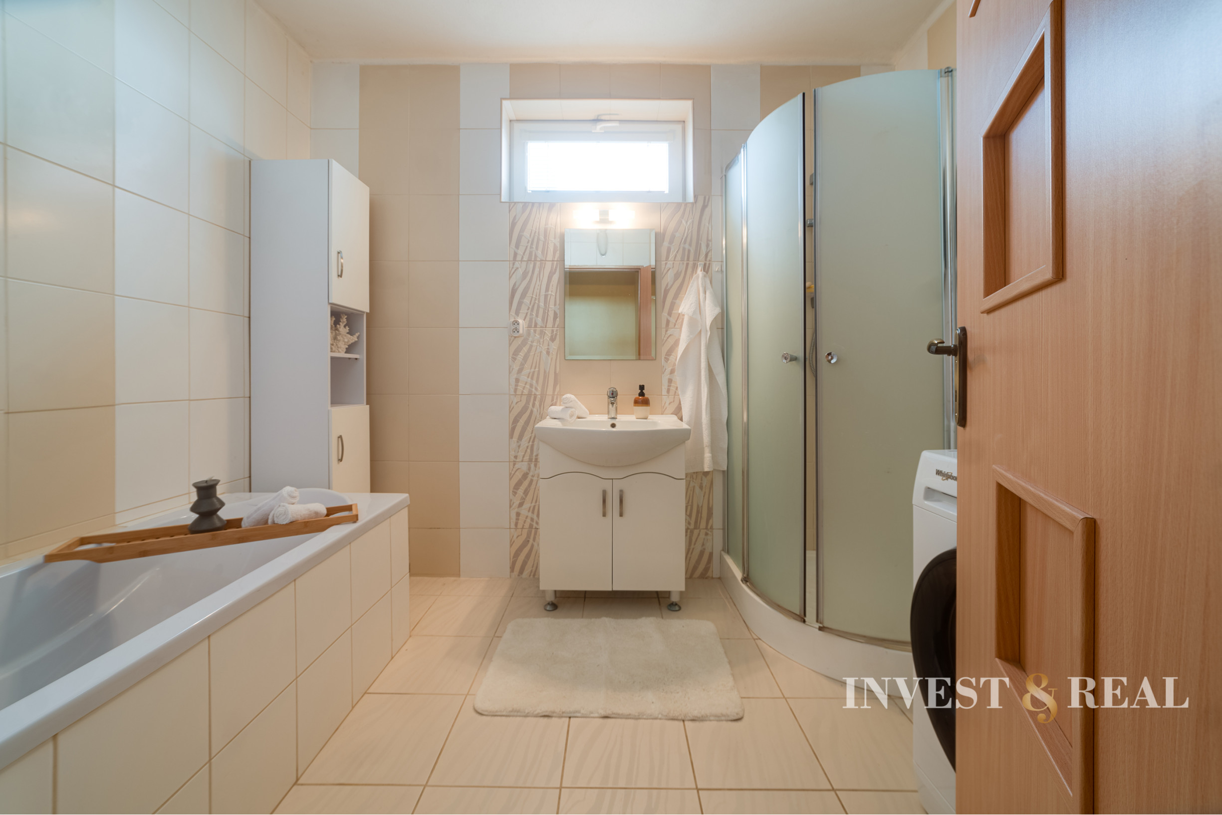 Príjemný dvojgeneračný rodinný dom | 1794 m² | Šemša