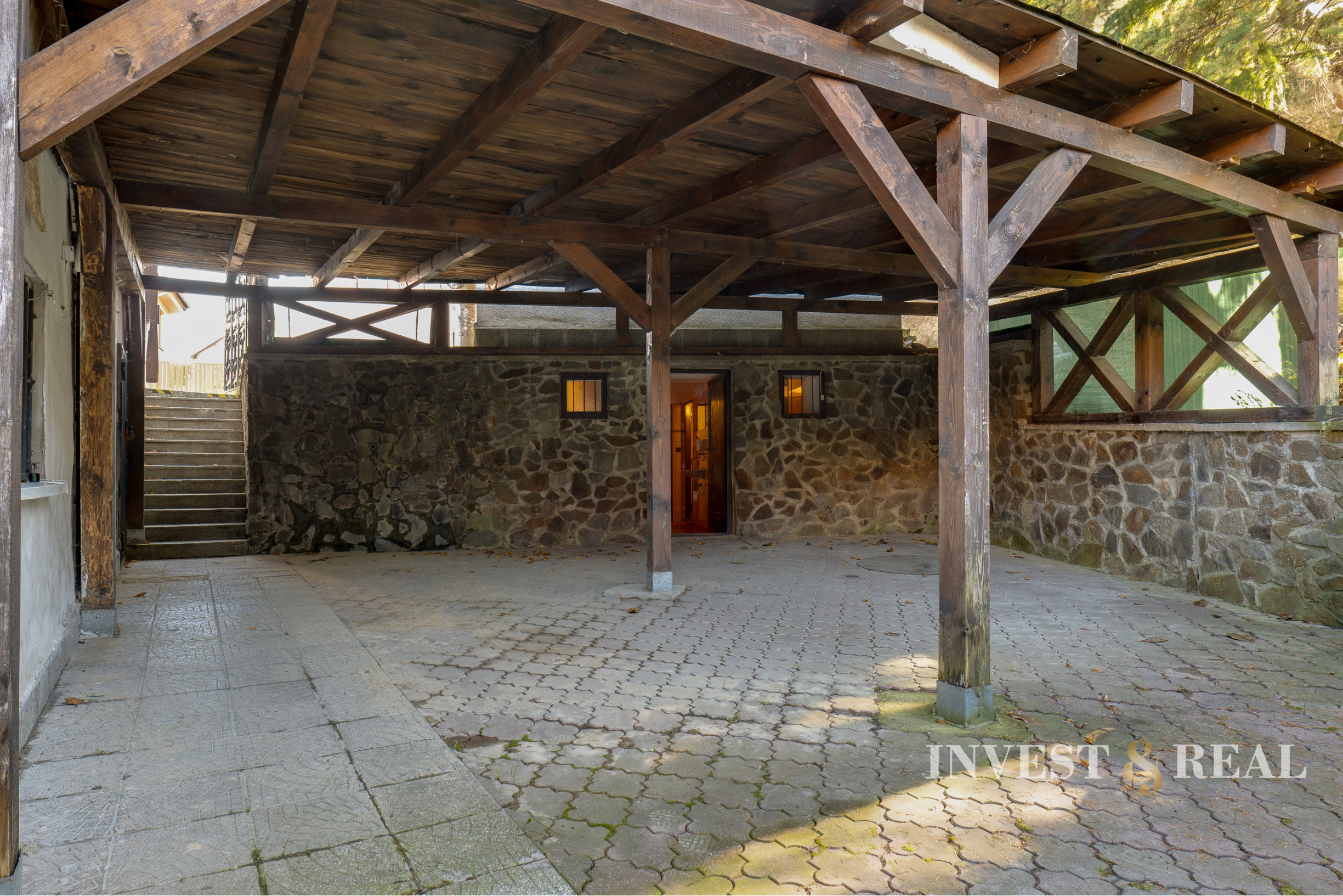 Polyfunkčný dom s potenciálom | Košice - Kavečany