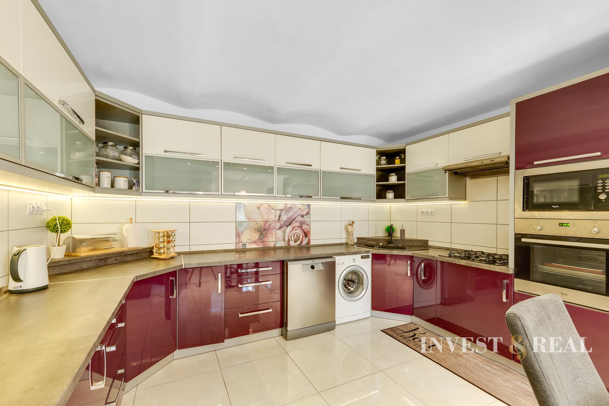 REZERVOVANÉ | Rodiný dom s altánkom | Nižná Myšľa