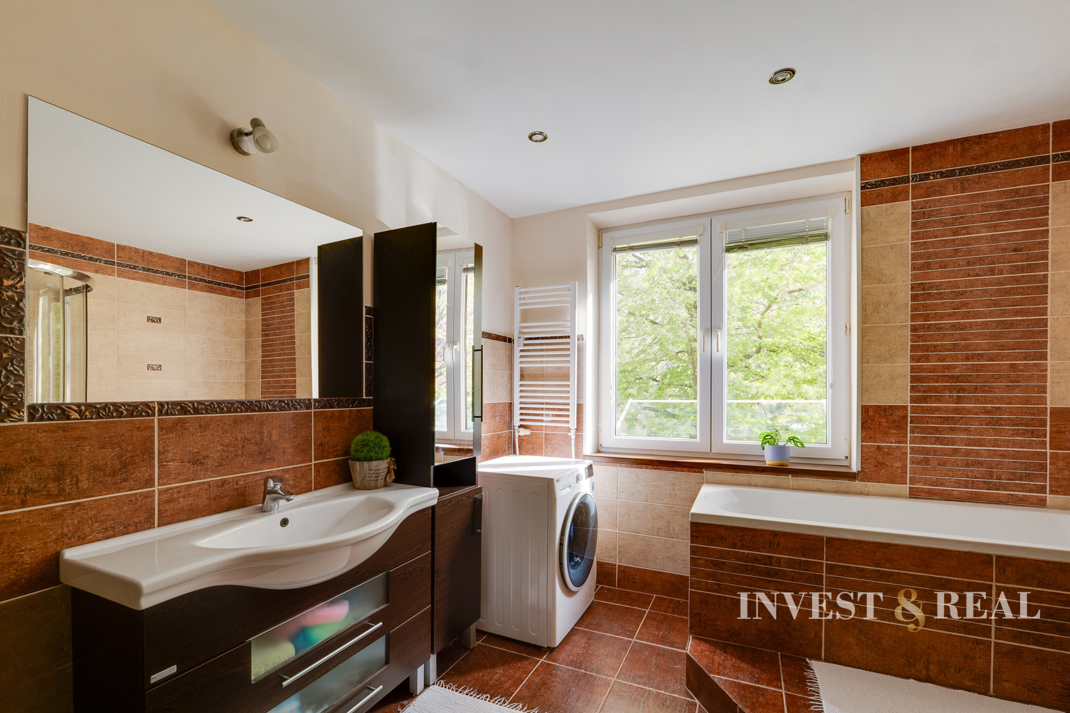 REZERVOVANÝ | Priestranný 3 izbový byt v širšom centre  | Košice - Sever