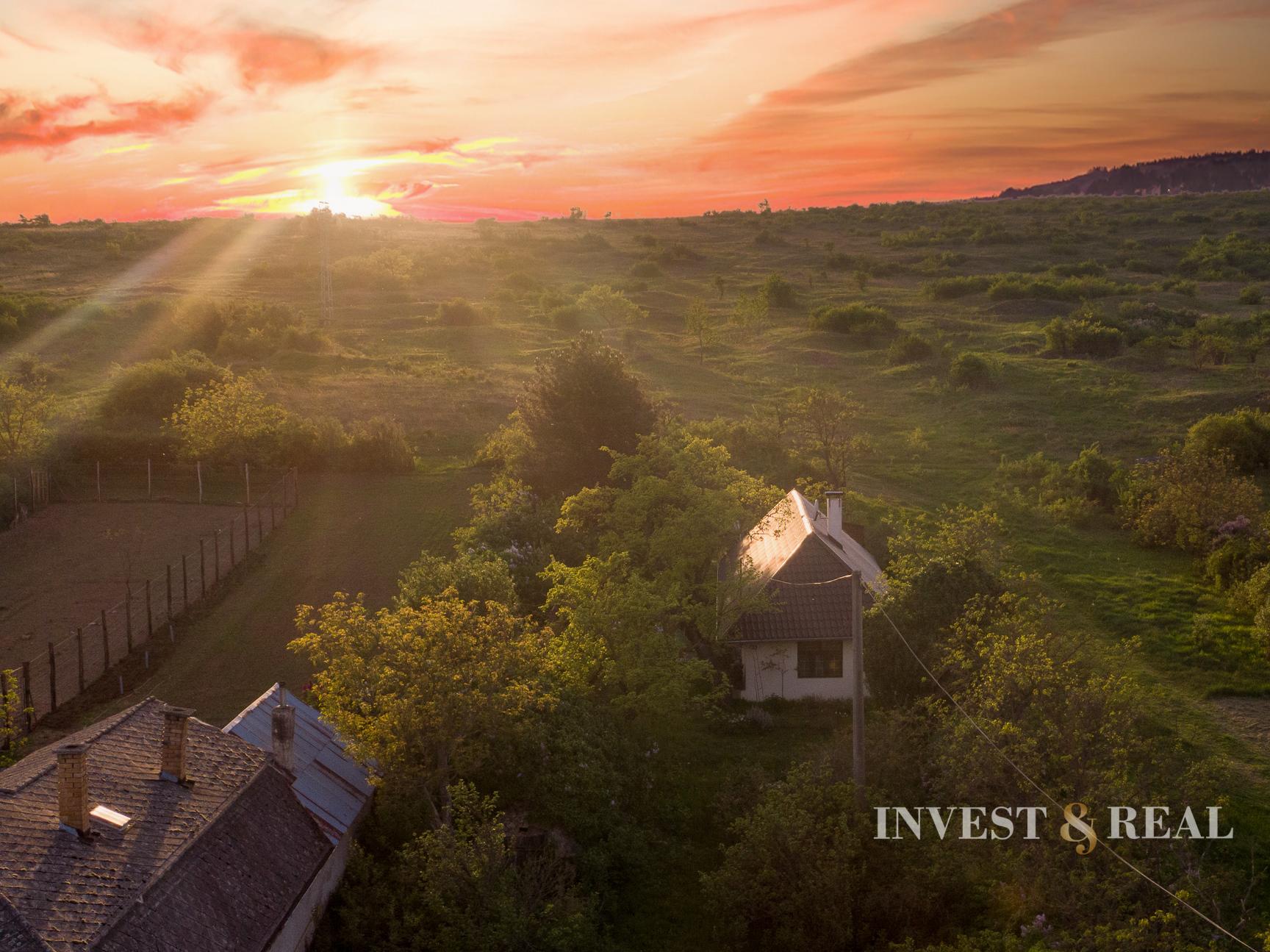 REZERVOVANÉ | Romantická chalupa | Ladmovce