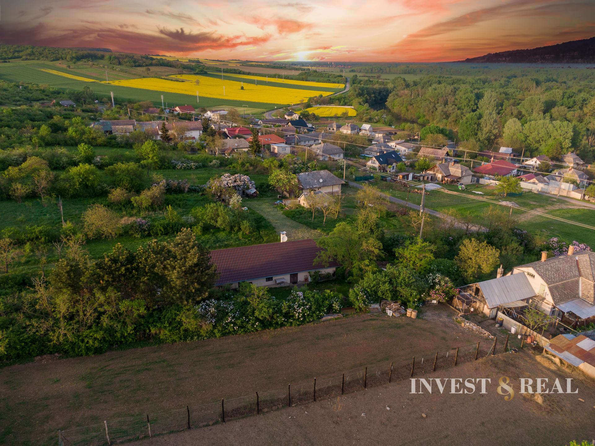 REZERVOVANÉ | Romantická chalupa | Ladmovce