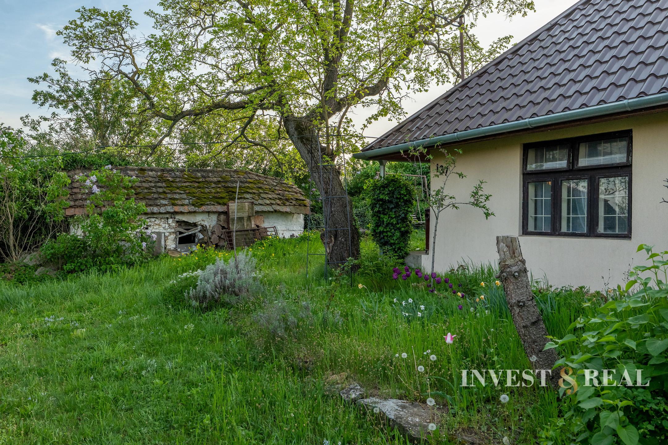 REZERVOVANÉ | Romantická chalupa | Ladmovce