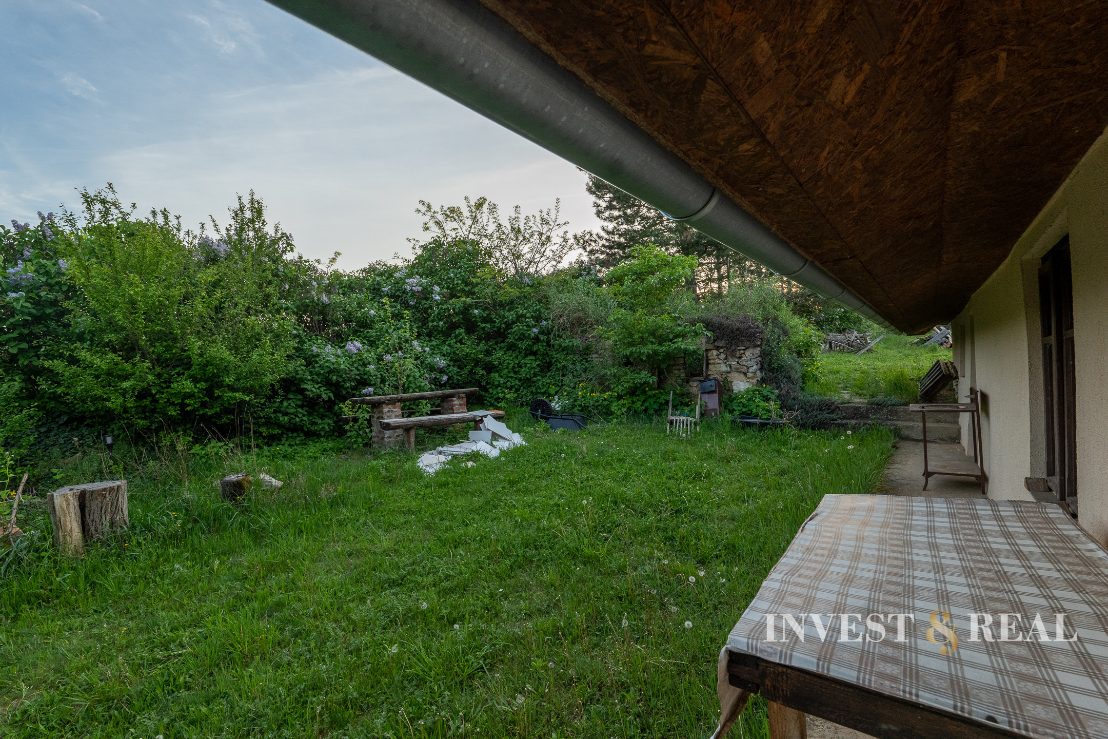 REZERVOVANÉ | Romantická chalupa | Ladmovce