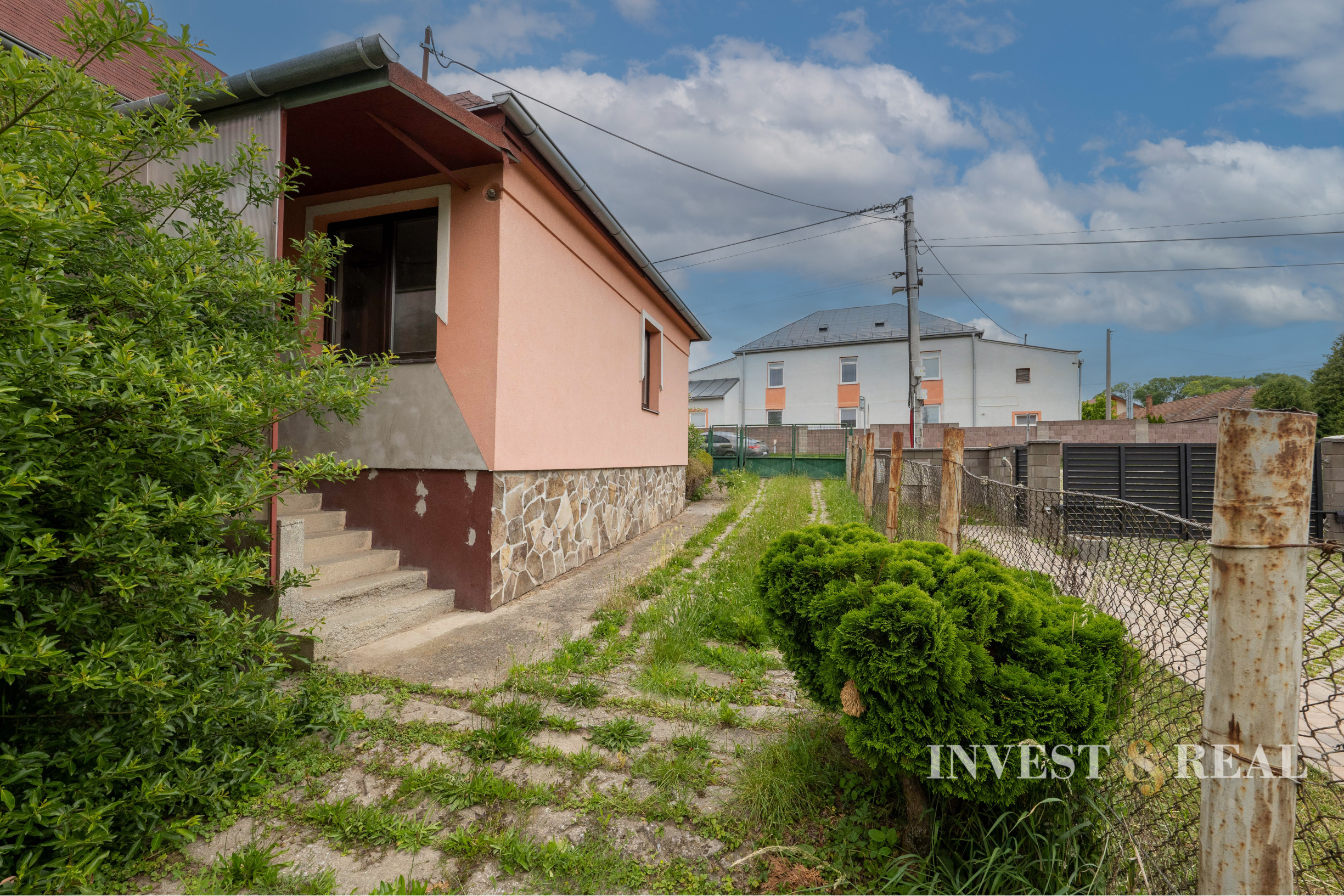 Rodinný dom v stave holodomu s priestranným pozemkom - Košické Oľšany