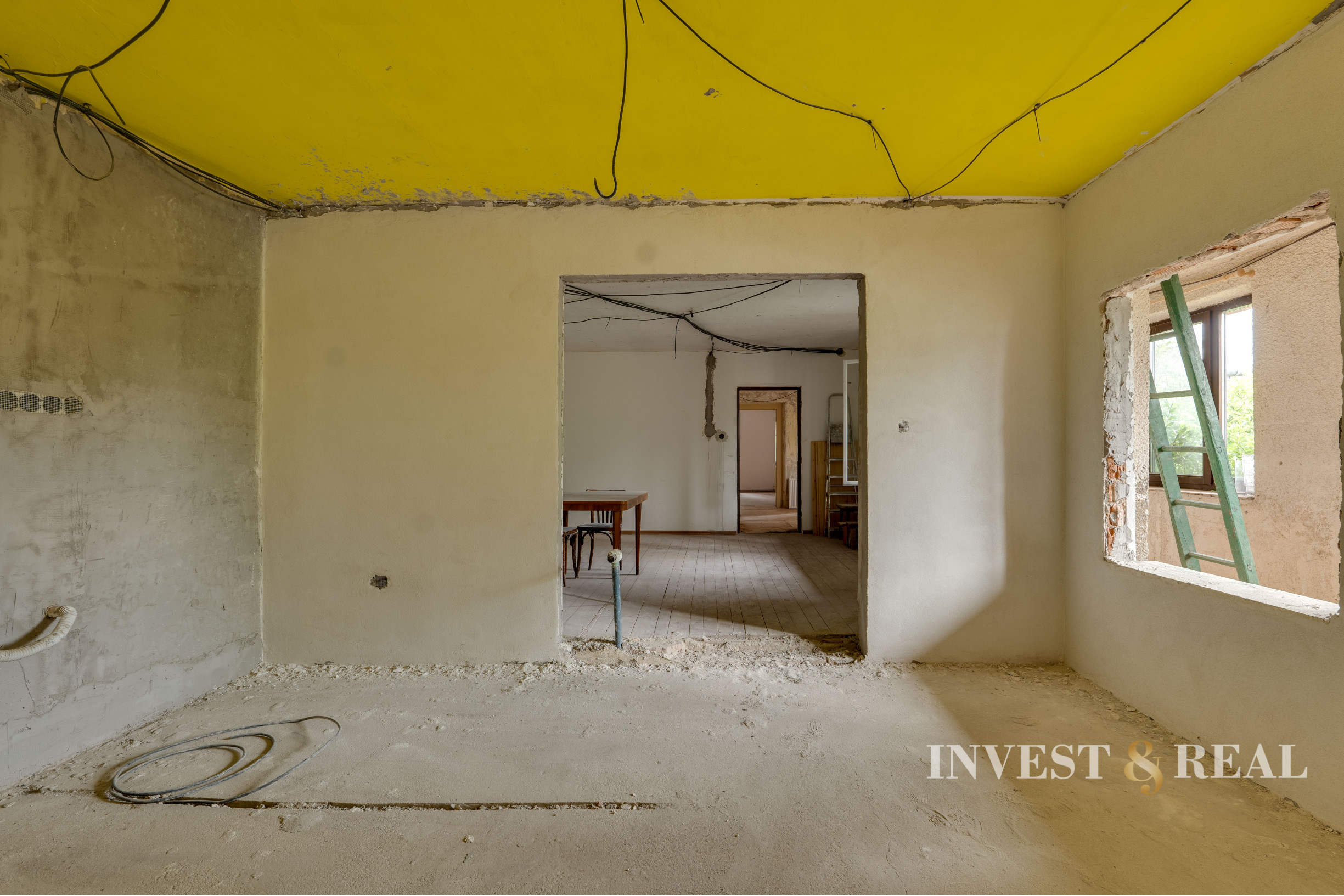 Rodinný dom v stave holodomu s priestranným pozemkom - Košické Oľšany