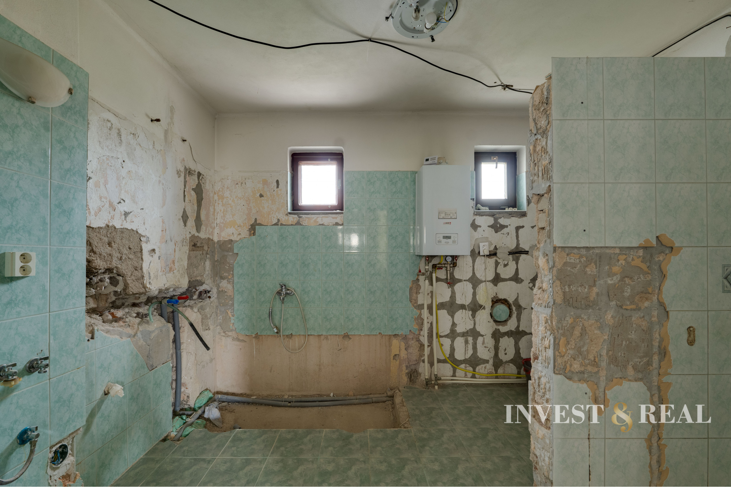 Rodinný dom v stave holodomu s priestranným pozemkom - Košické Oľšany