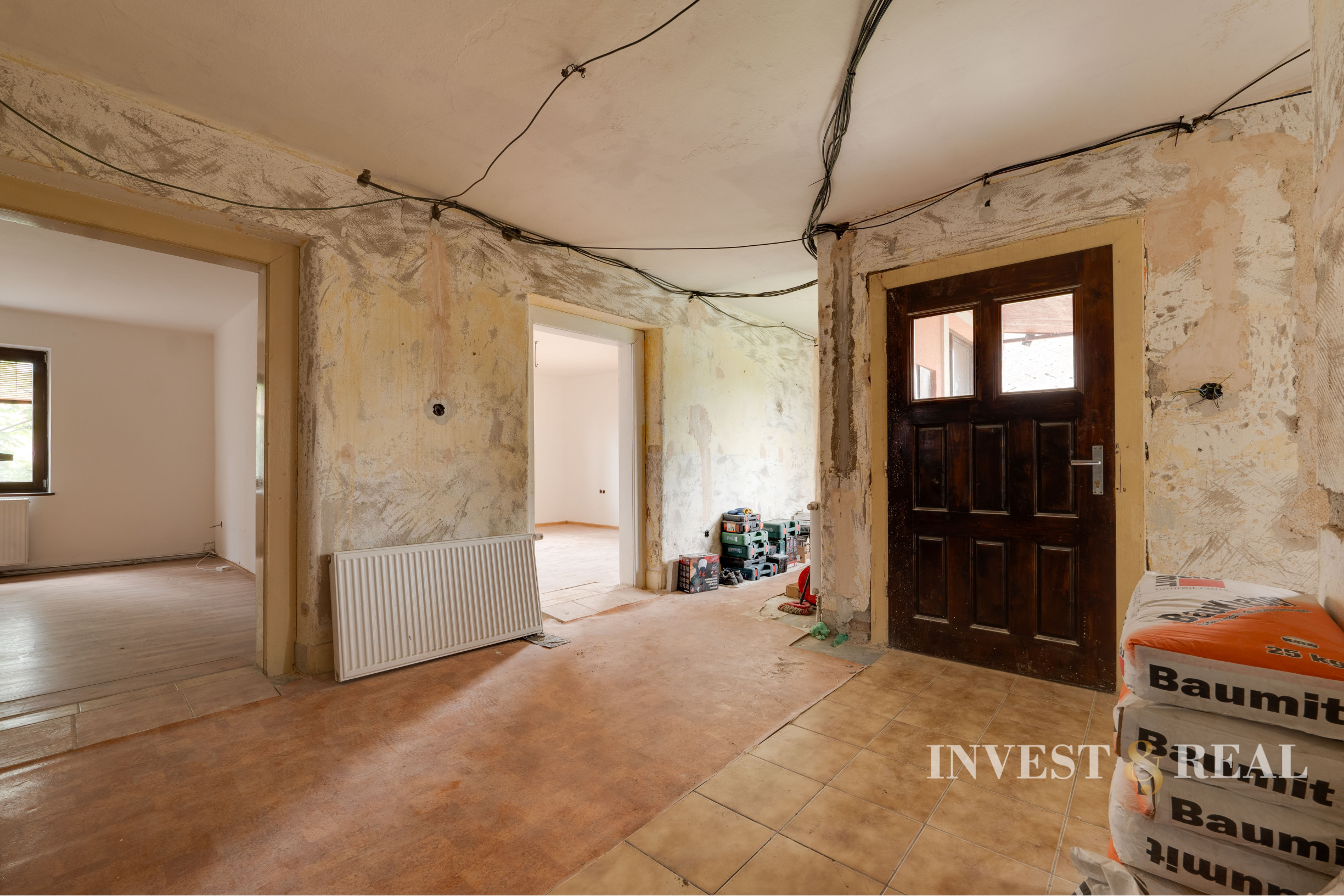 Rodinný dom v stave holodomu s priestranným pozemkom - Košické Oľšany