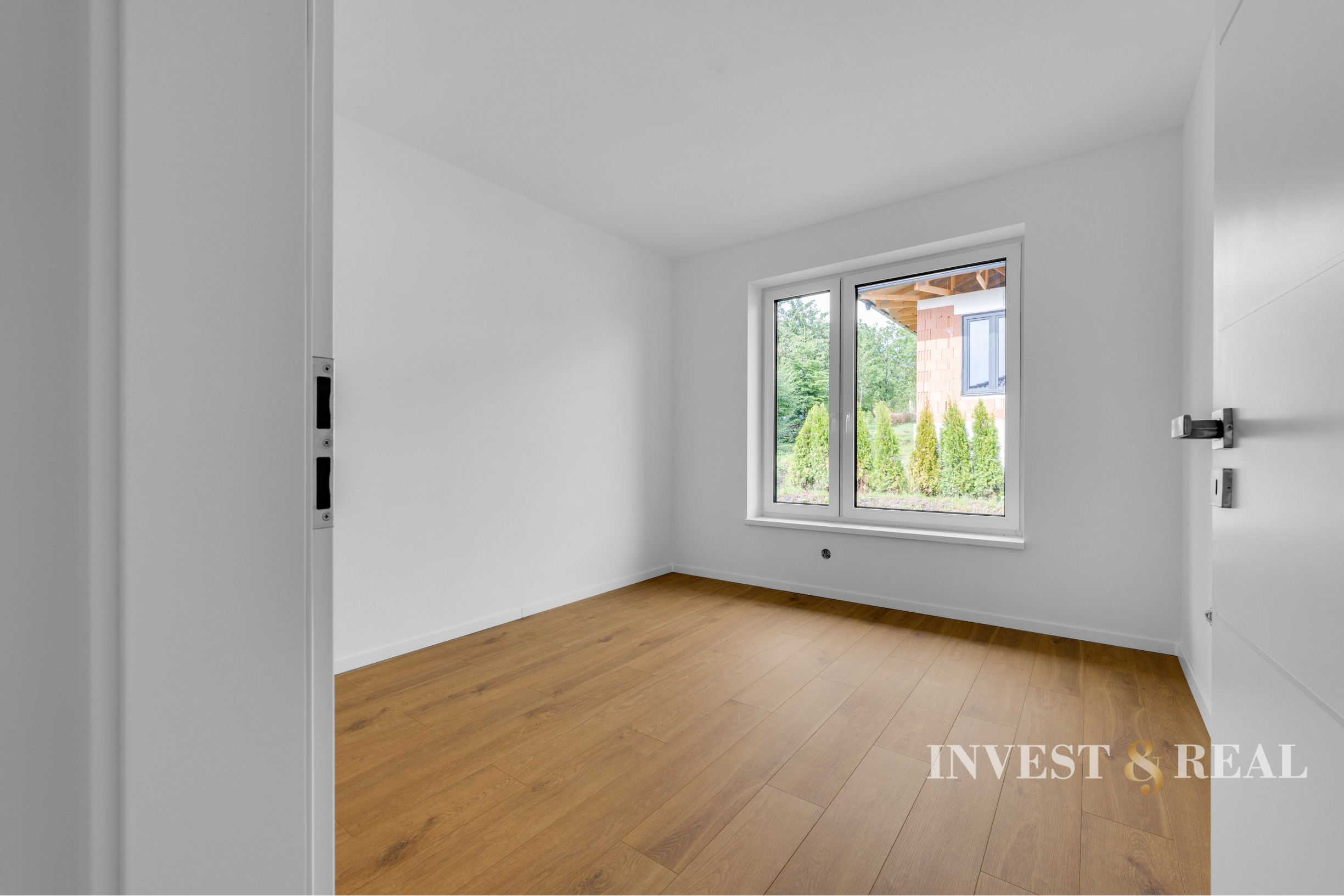 REZERVOVANÉ | NOVOSTAVBA | Moderný bungalov | NA KĽÚČ | Drienov