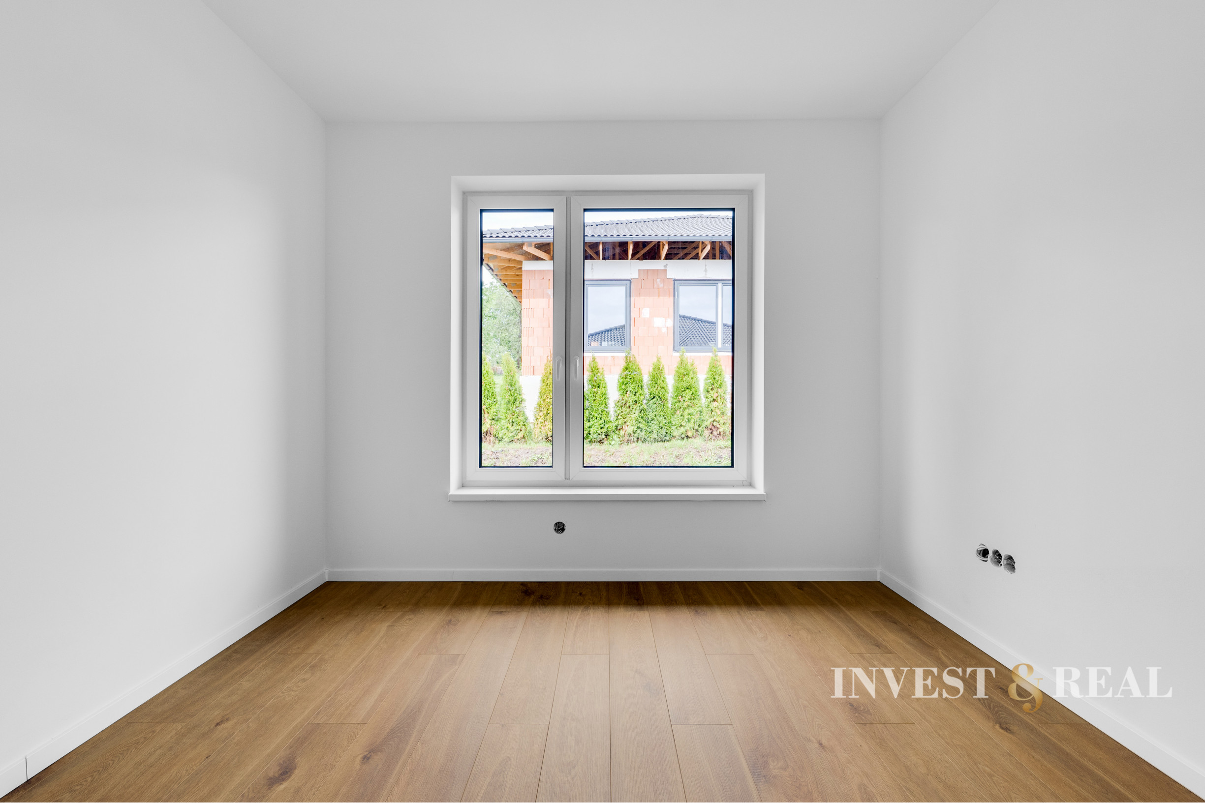 REZERVOVANÉ | NOVOSTAVBA | Moderný bungalov | NA KĽÚČ | Drienov