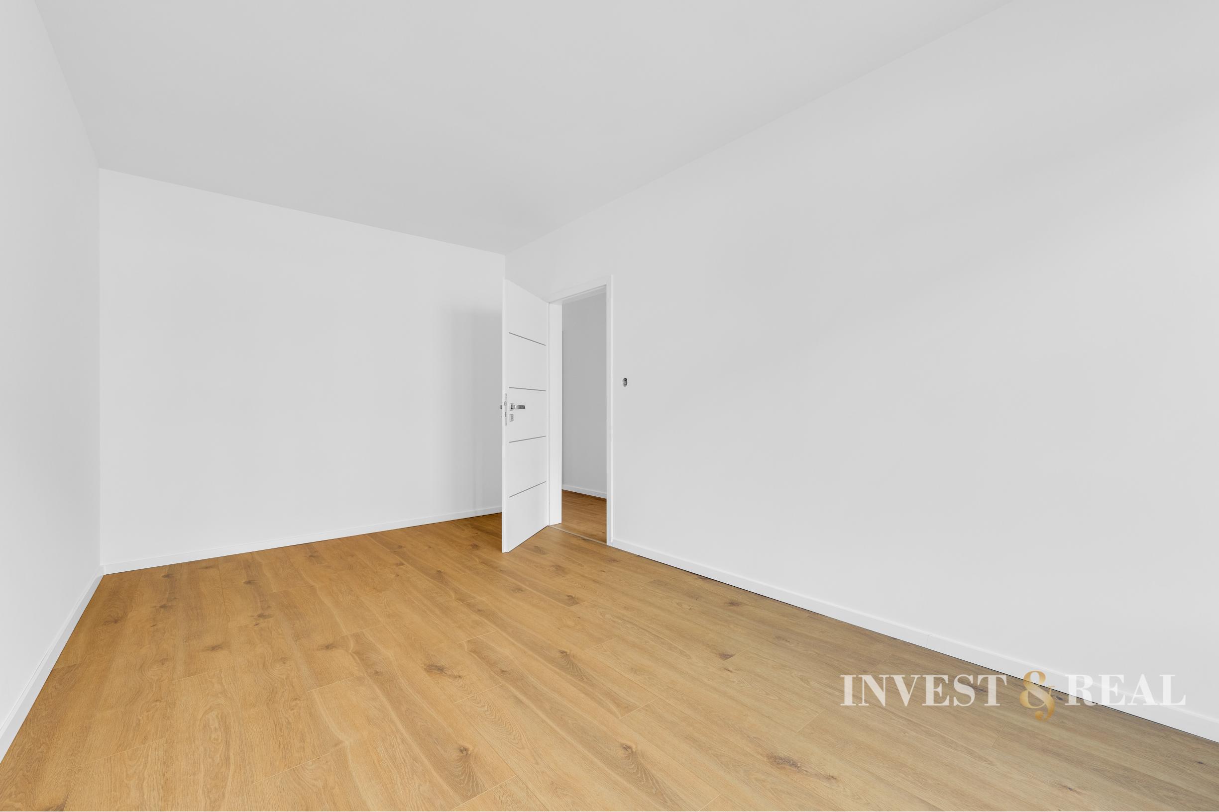 REZERVOVANÉ | NOVOSTAVBA | Moderný bungalov | NA KĽÚČ | Drienov