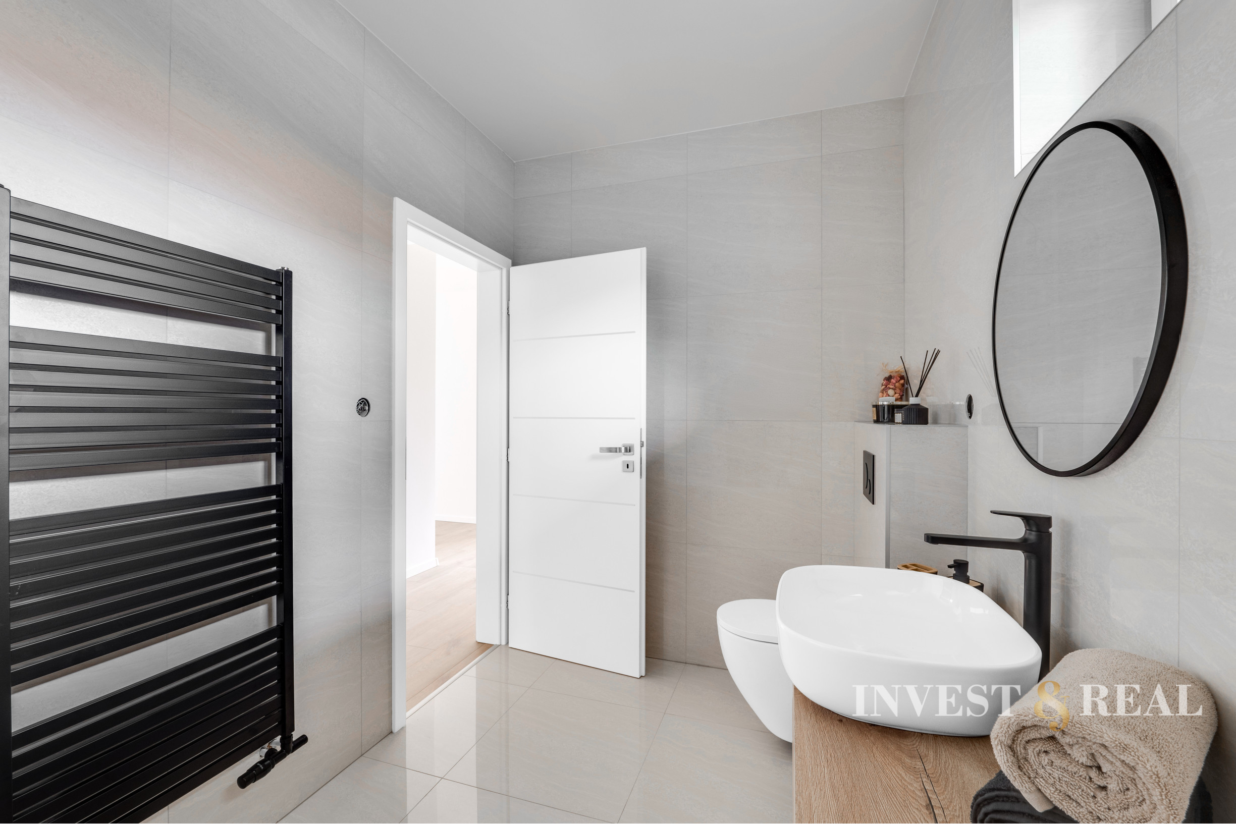 REZERVOVANÉ | NOVOSTAVBA | Moderný bungalov | NA KĽÚČ | Drienov