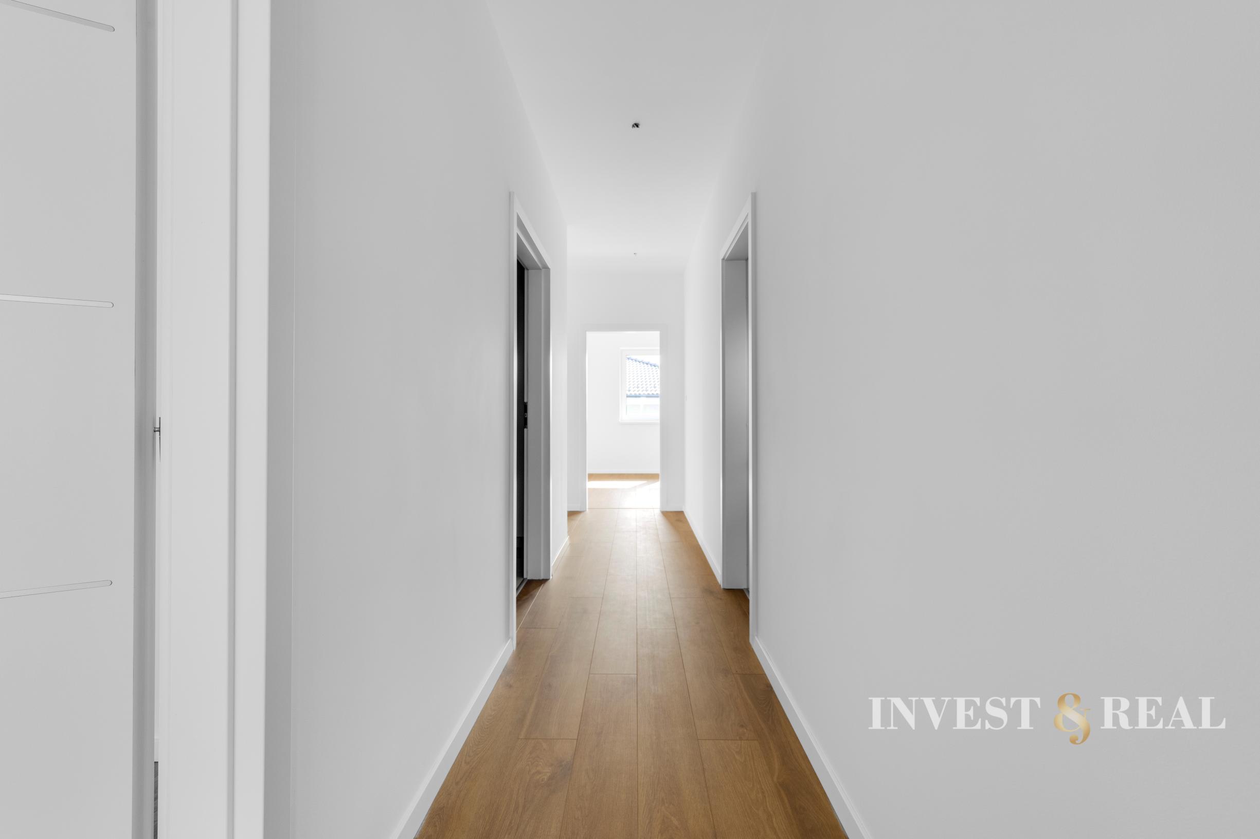 REZERVOVANÉ | NOVOSTAVBA | Moderný bungalov | NA KĽÚČ | Drienov