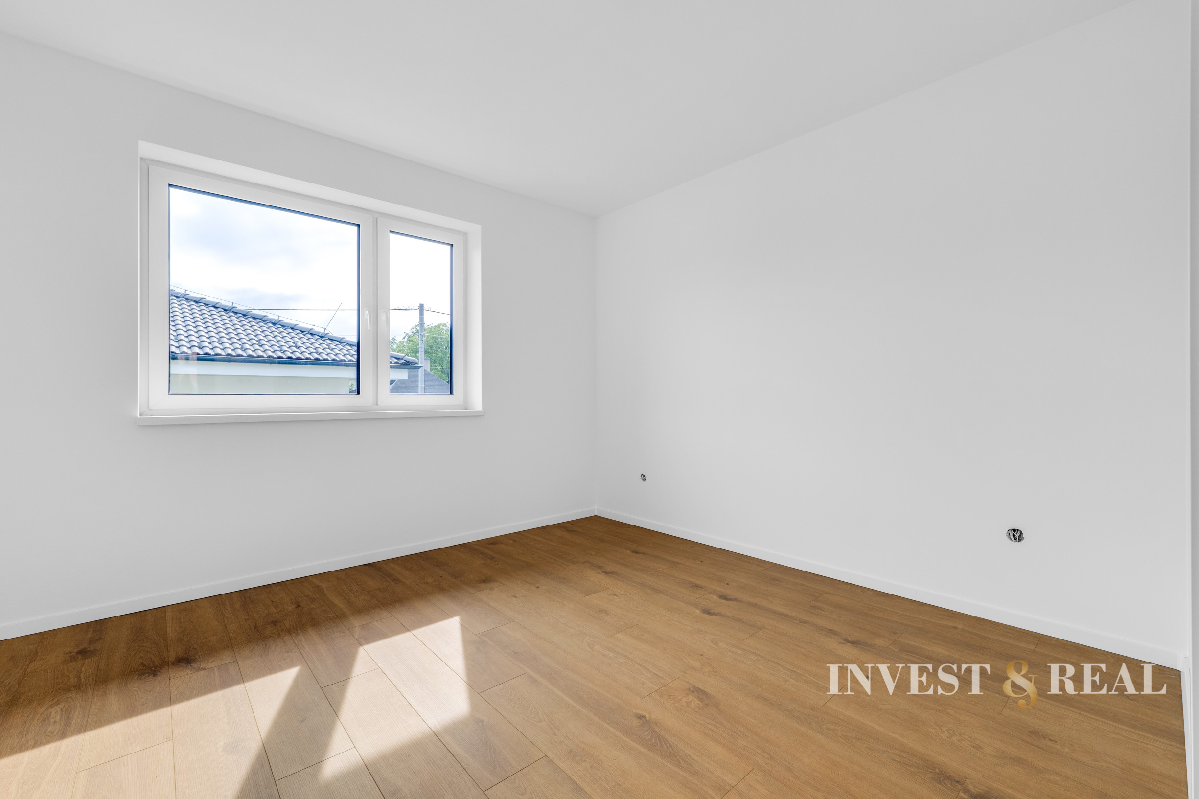 REZERVOVANÉ | NOVOSTAVBA | Moderný bungalov | NA KĽÚČ | Drienov