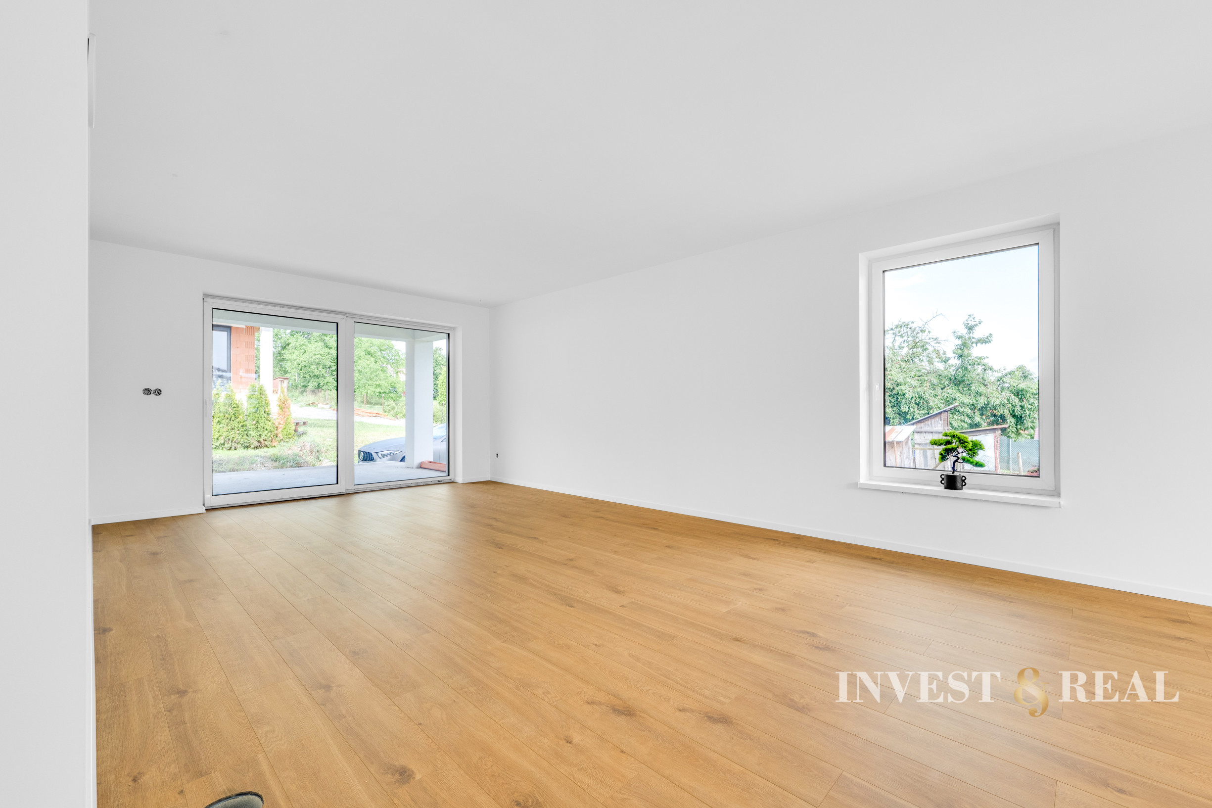 REZERVOVANÉ | NOVOSTAVBA | Moderný bungalov | NA KĽÚČ | Drienov