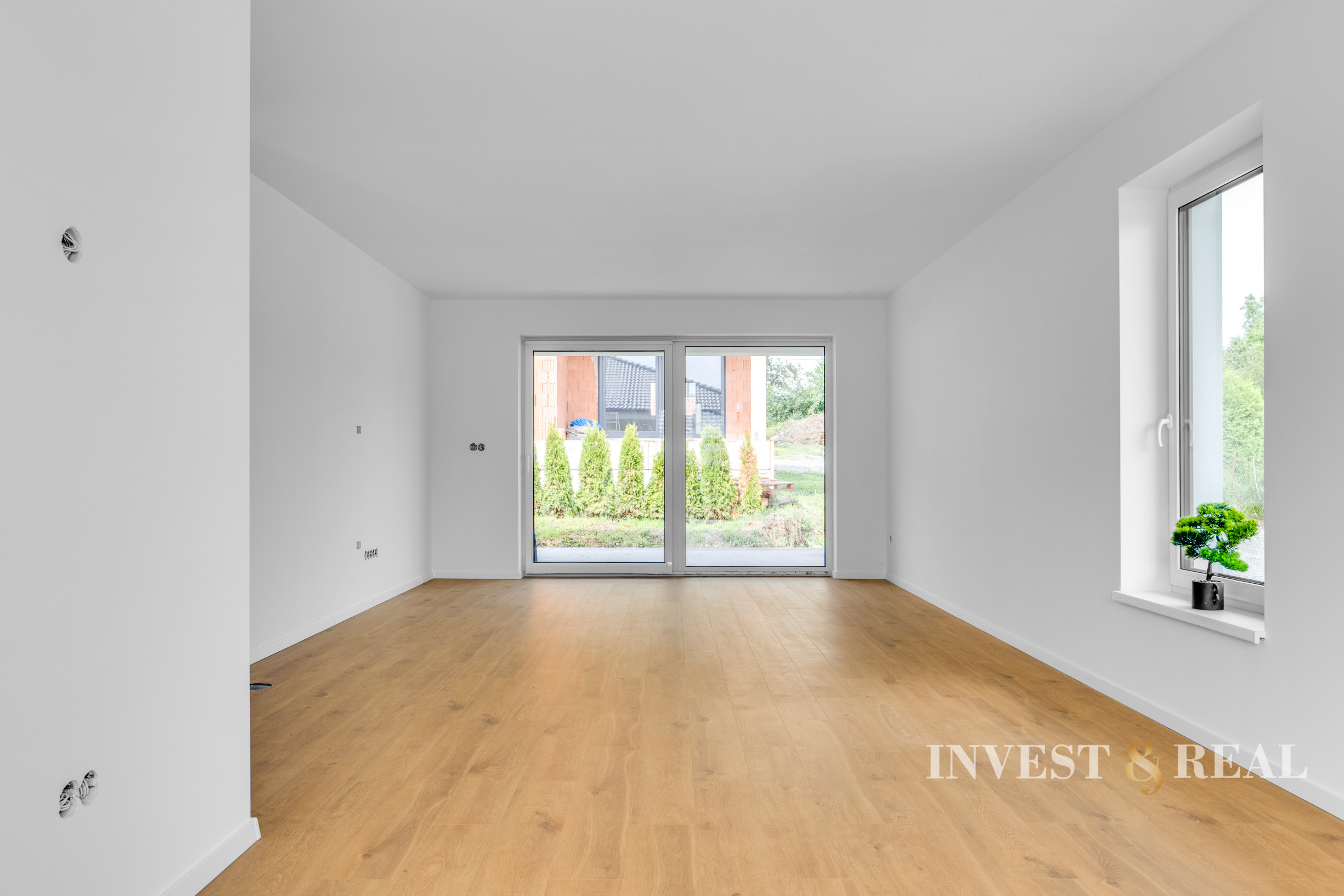 REZERVOVANÉ | NOVOSTAVBA | Moderný bungalov | NA KĽÚČ | Drienov