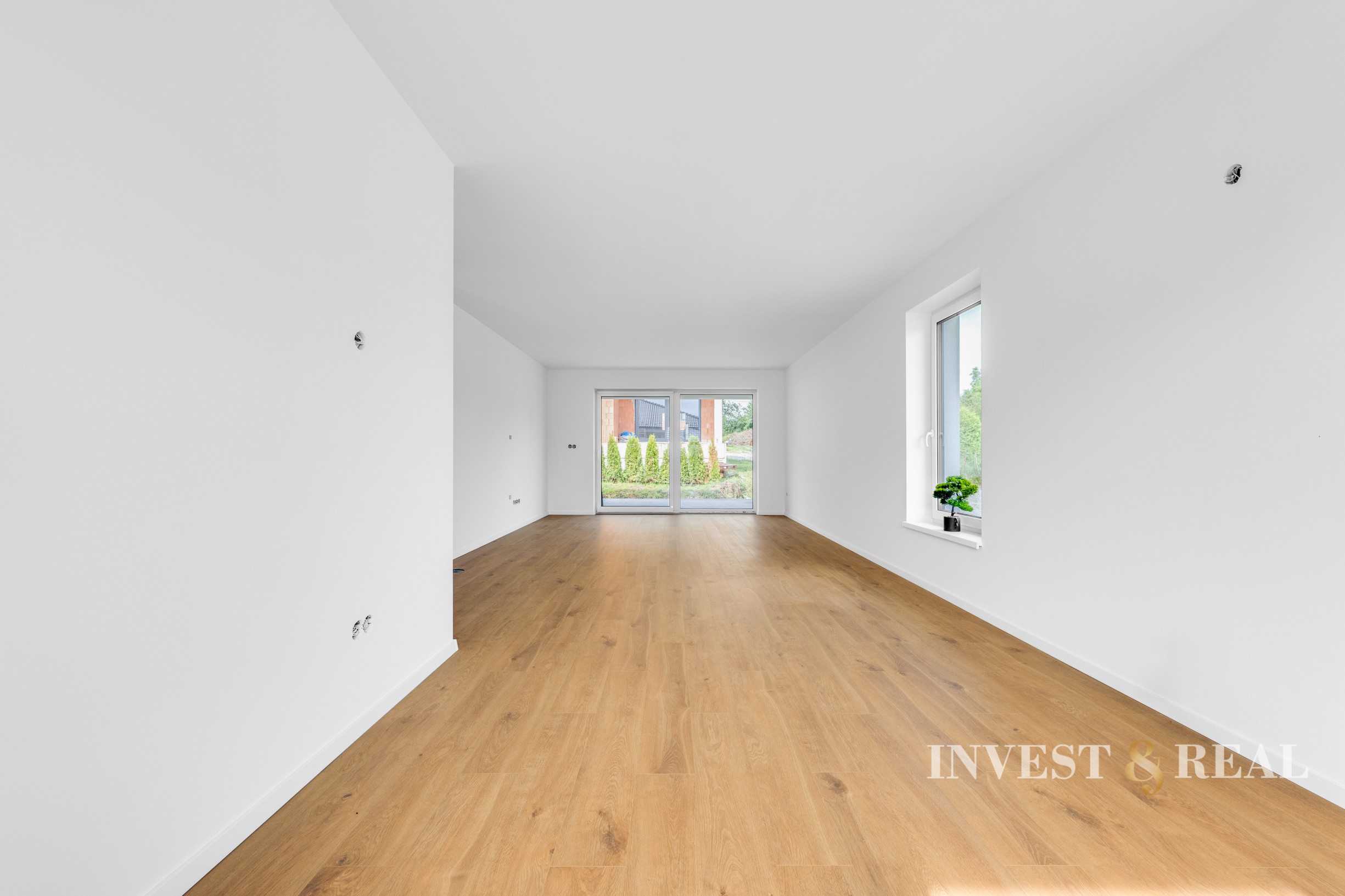 REZERVOVANÉ | NOVOSTAVBA | Moderný bungalov | NA KĽÚČ | Drienov