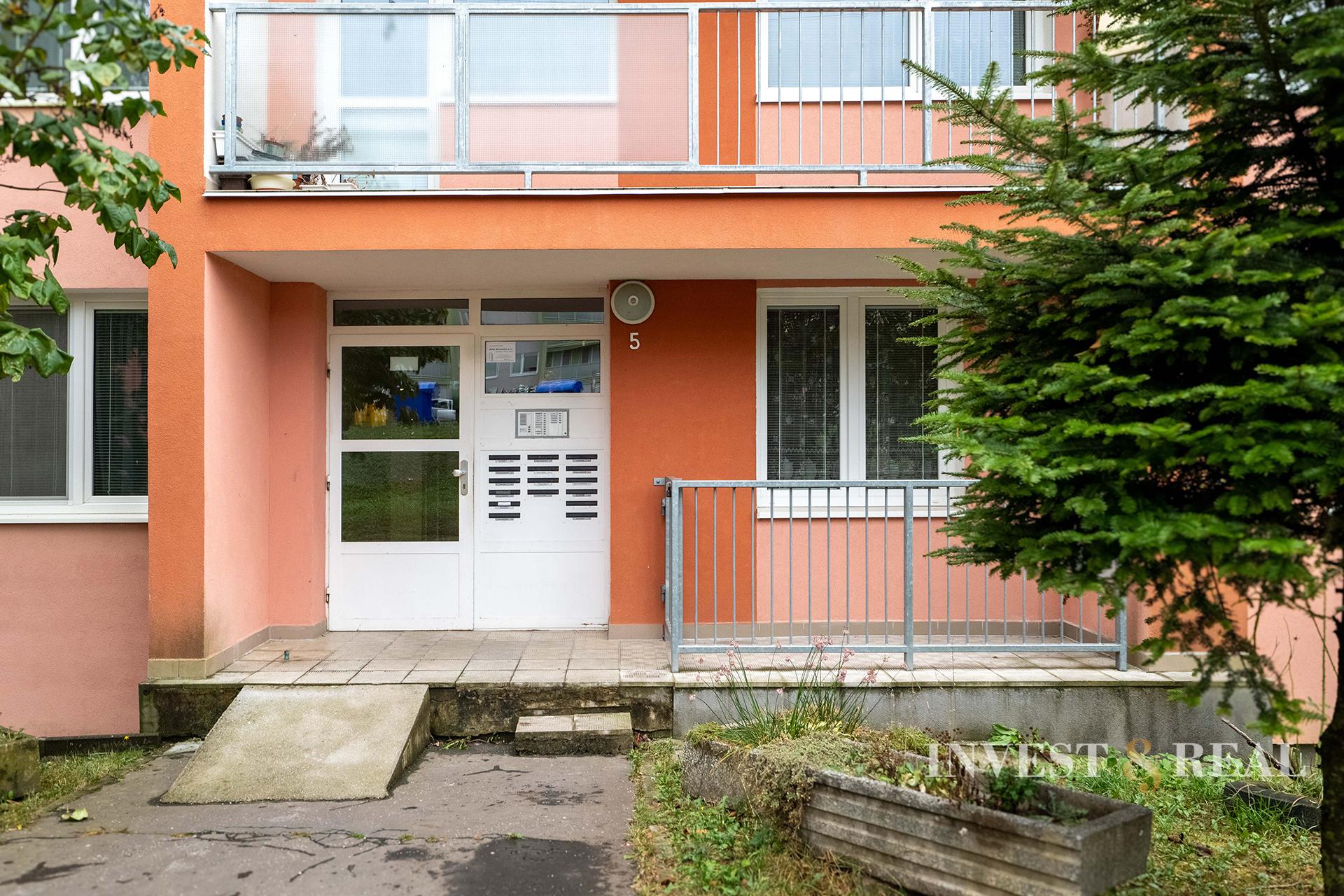 PÔVODNÝ STAV | 3 izbový byt | 55 m² | Medzev