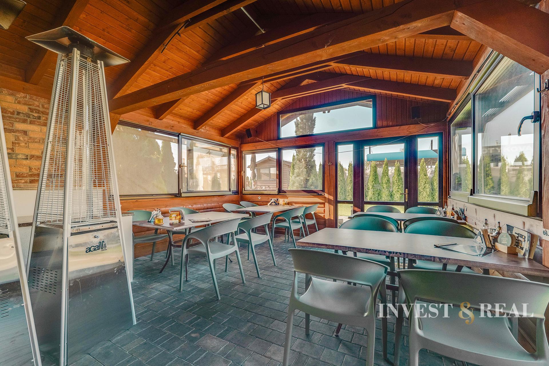 Podnikateľská budova s veľkorysým pozemkom | Ťahanovce