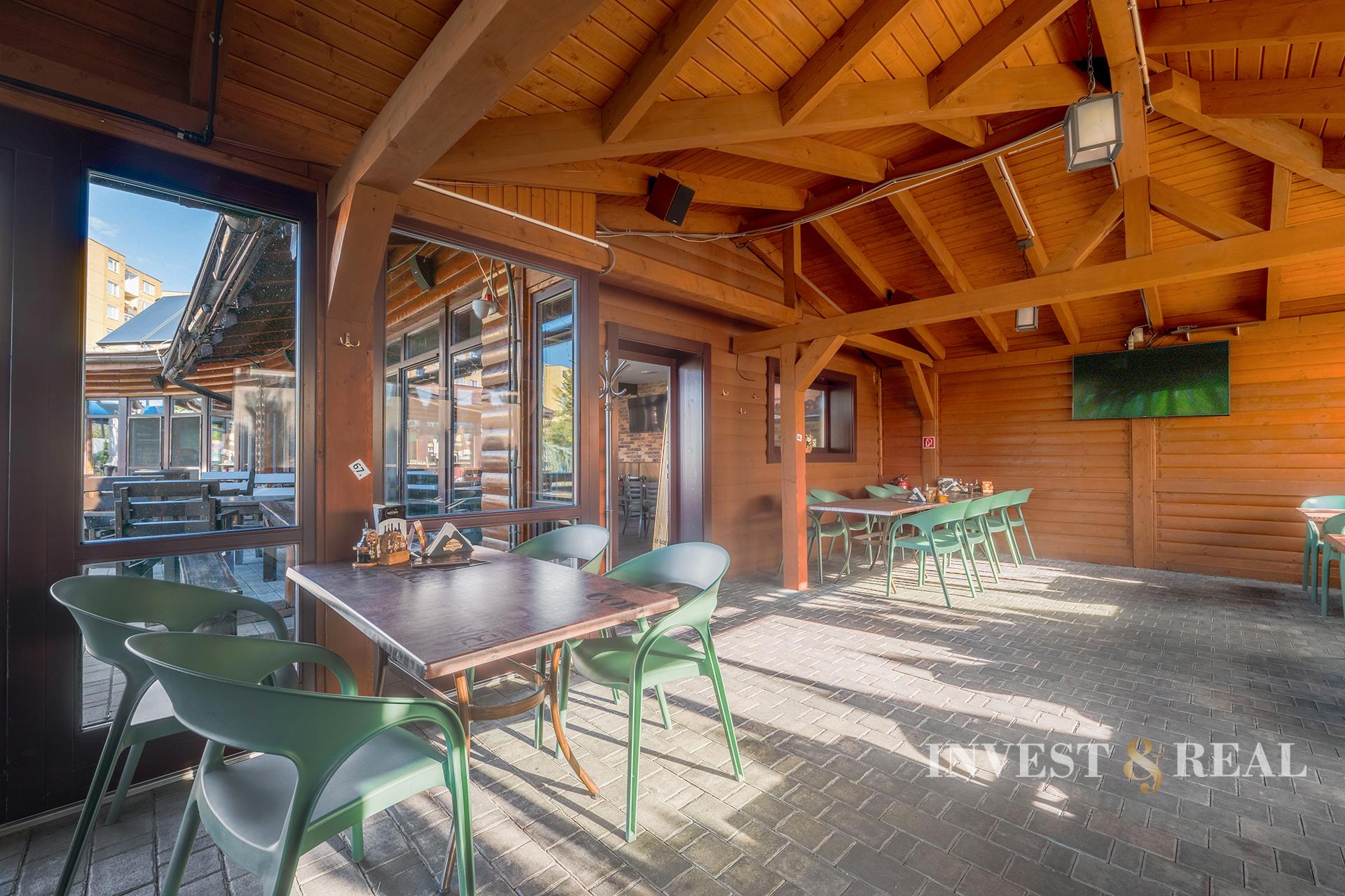 Podnikateľská budova s veľkorysým pozemkom | Ťahanovce