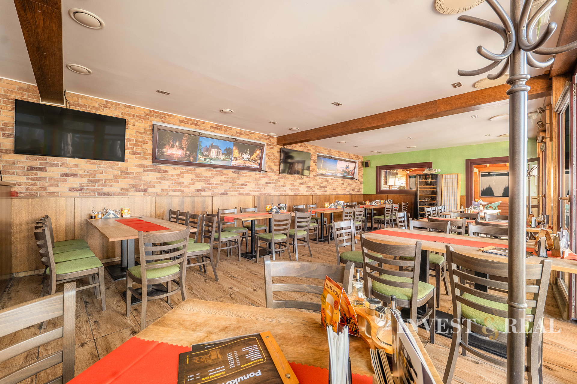 Podnikateľská budova s veľkorysým pozemkom | Ťahanovce