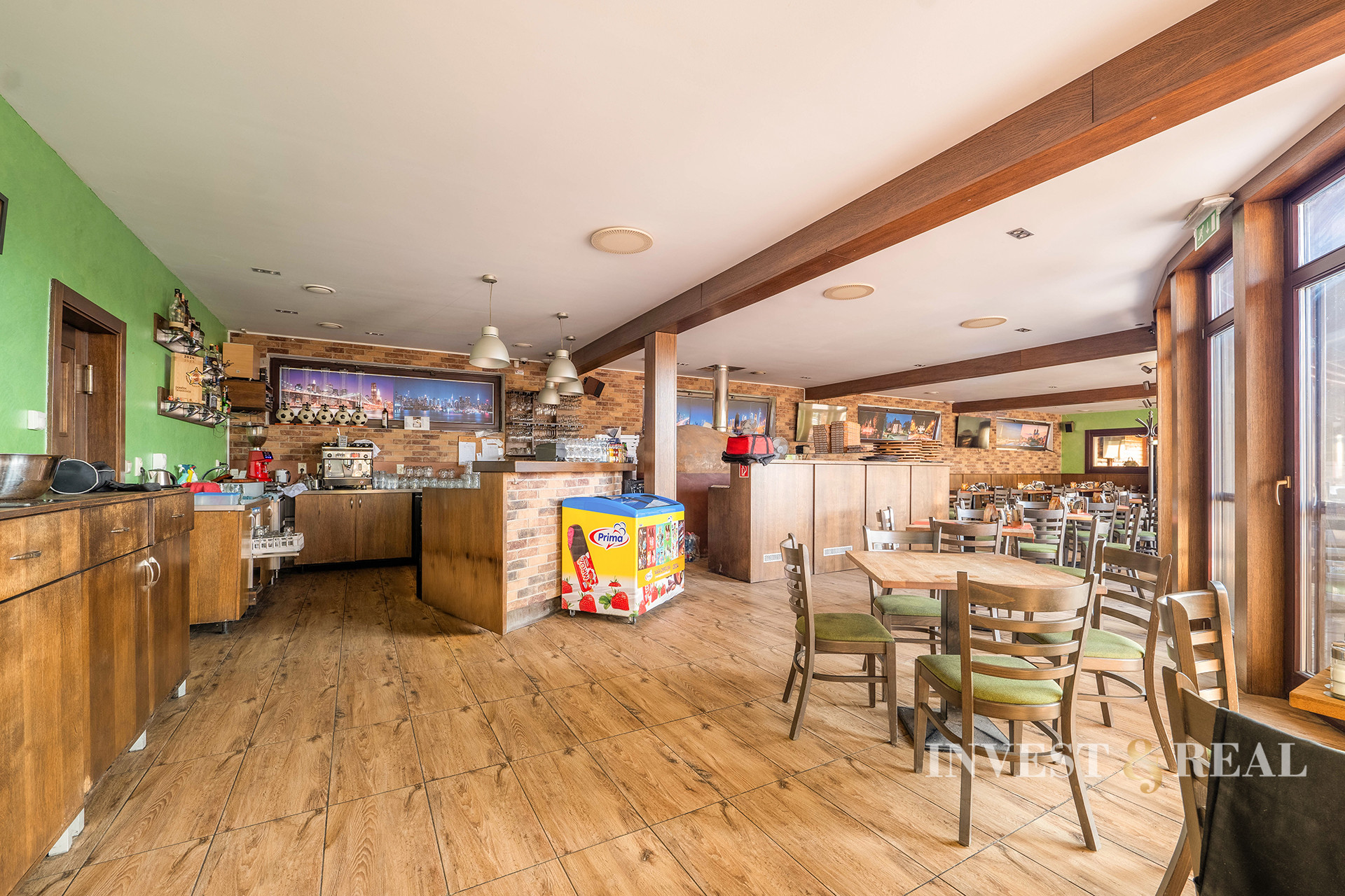 Podnikateľská budova s veľkorysým pozemkom | Ťahanovce