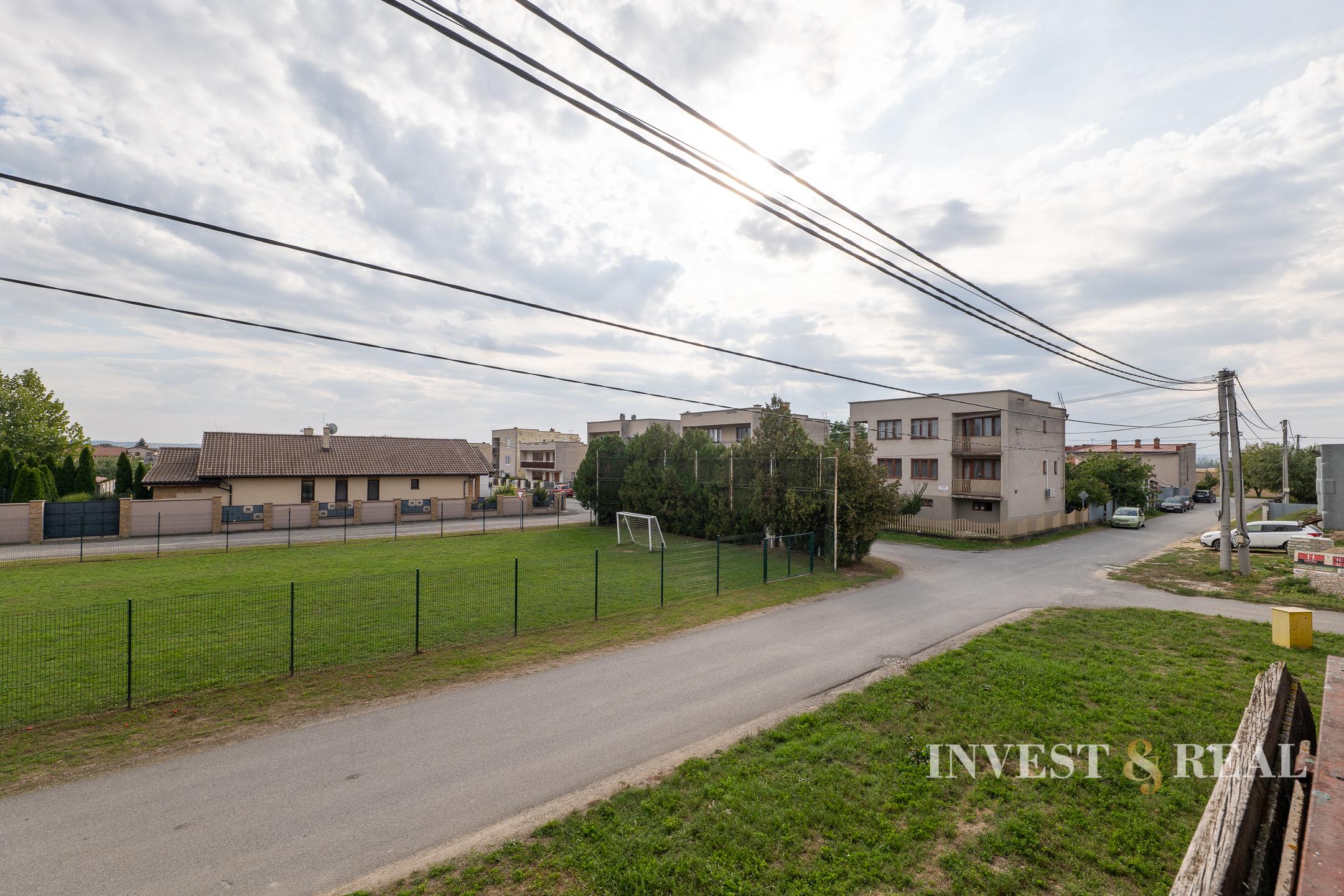 REZERVOVANÉ | 3 izbový byt s výbornou dostupnosťou do Košíc | Čečejovce