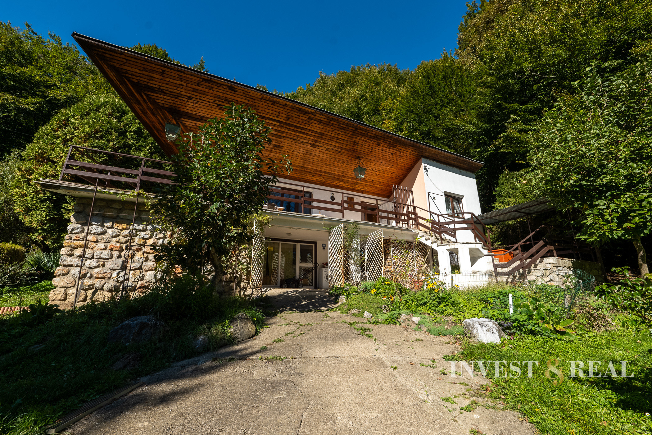 Priestranná chata v malebnej Šugovskej doline | Medzev