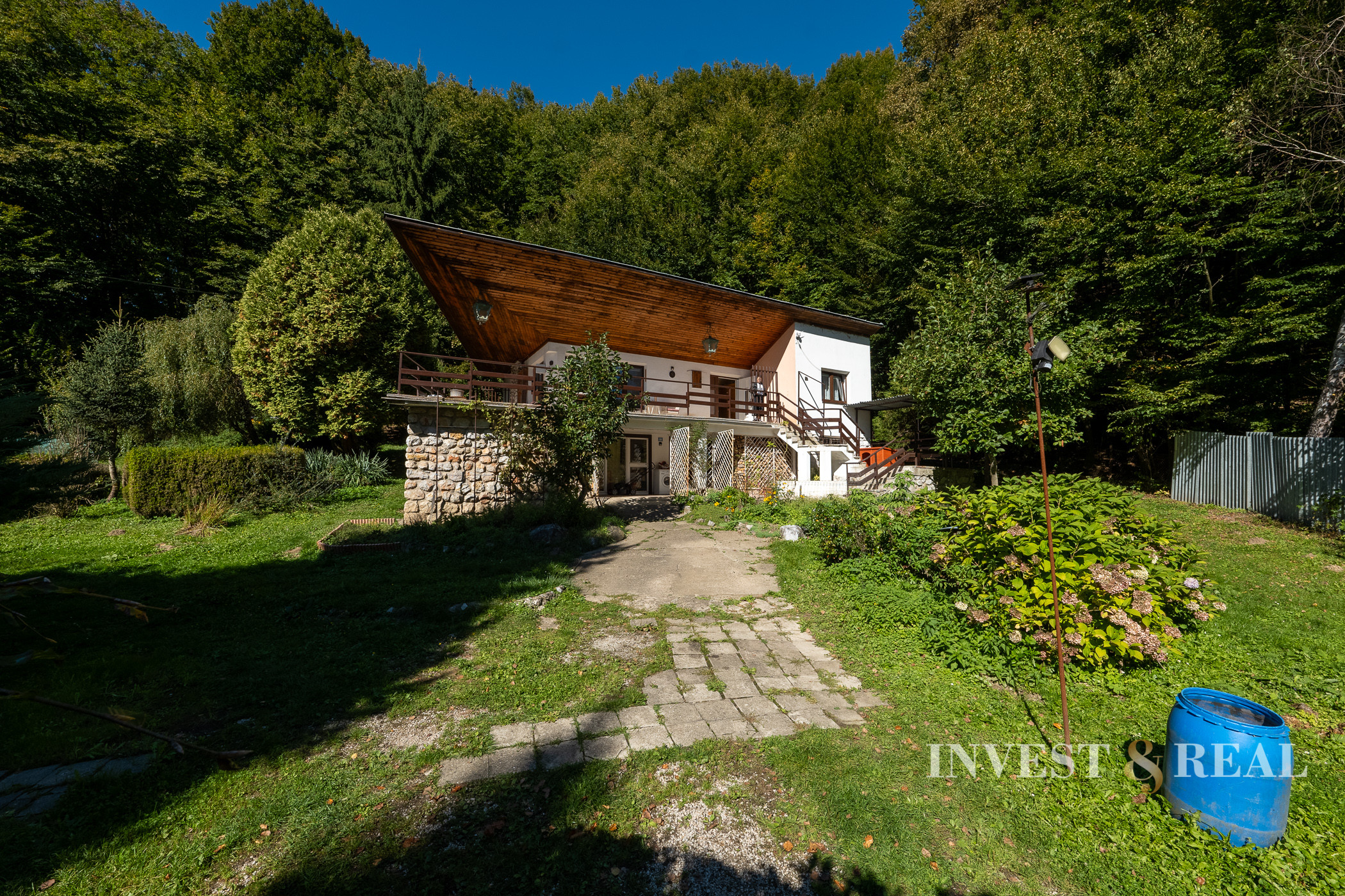 Priestranná chata v malebnej Šugovskej doline | Medzev