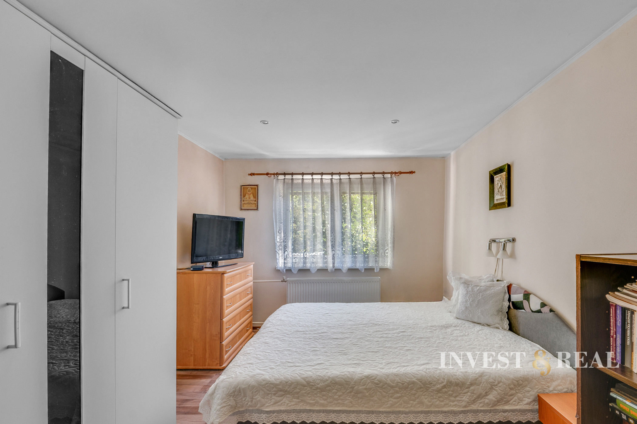 Priestranná chata v malebnej Šugovskej doline | Medzev