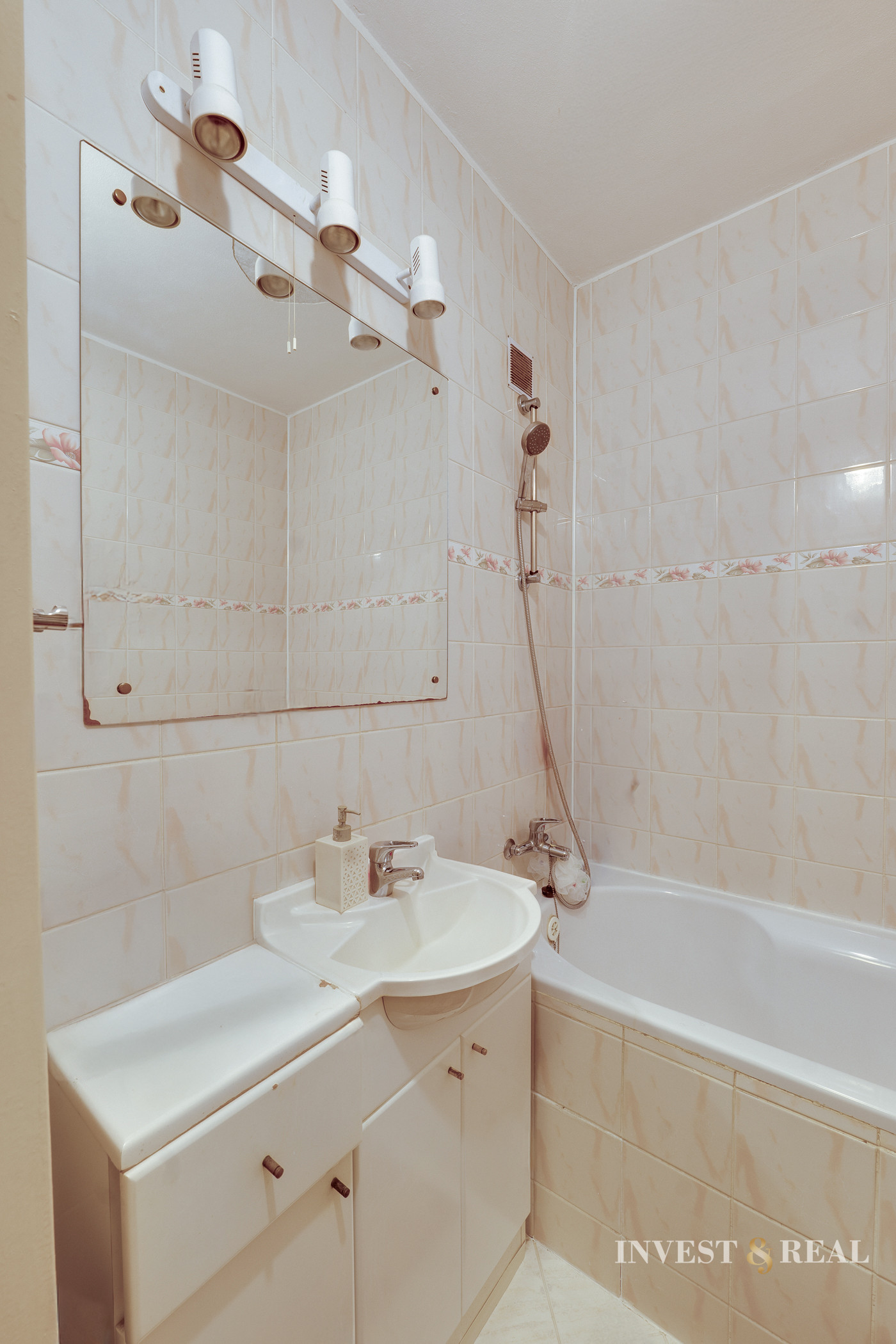 3 izbový byt s parkovacím miestom | Prakovce