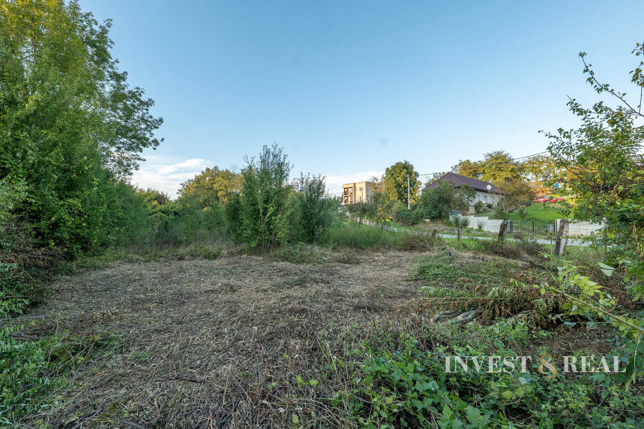 Slnečný a rovinatý pozemok | 1288 m² | Žarnov