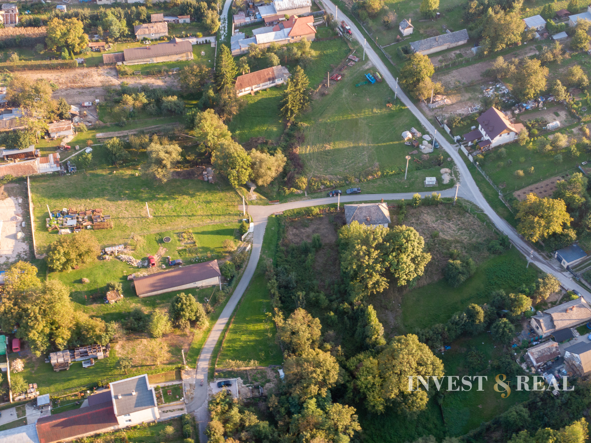 Slnečný a rovinatý pozemok | 1288 m² | Žarnov